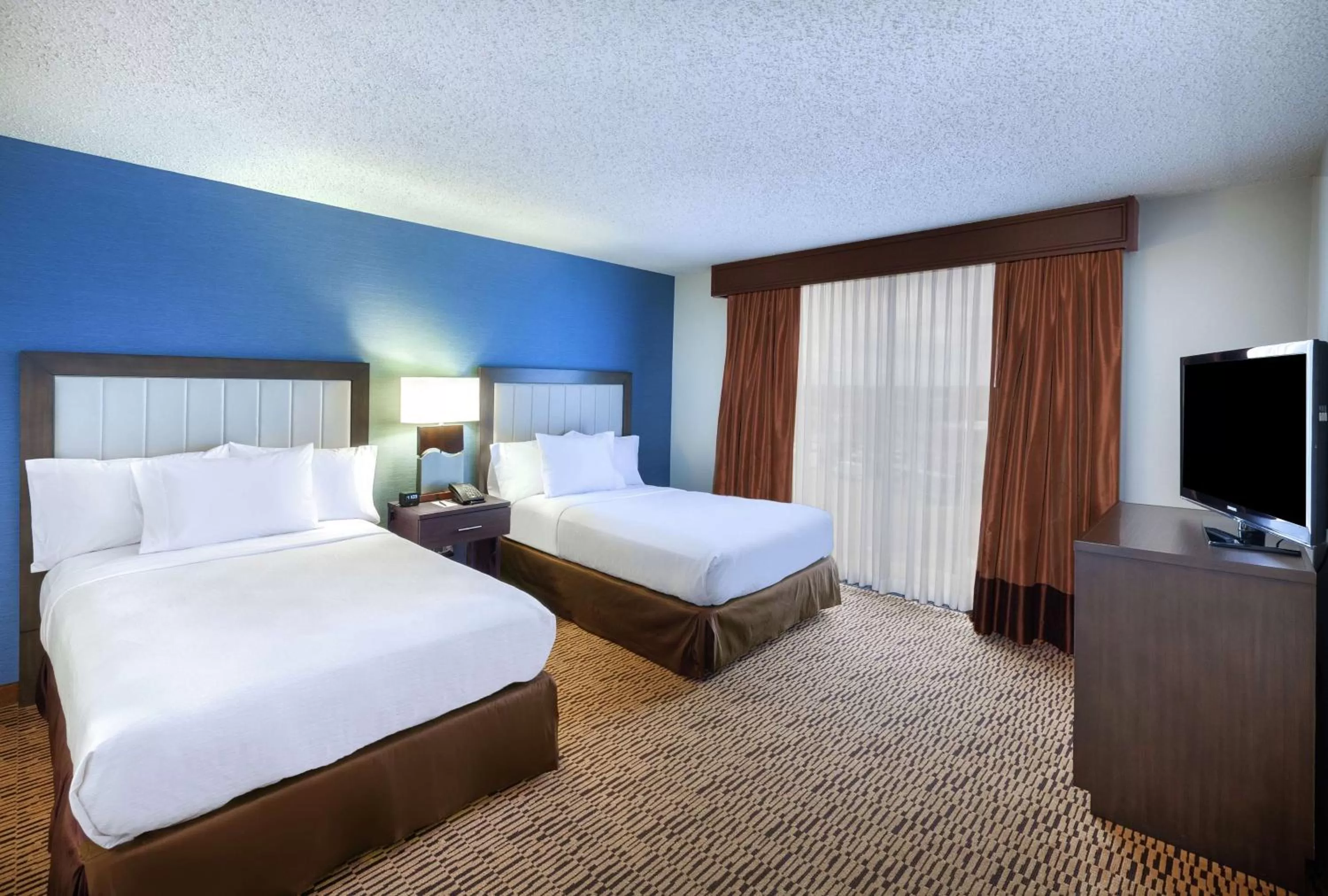 Bedroom, Bed in Embassy Suites by Hilton Dallas Market Center