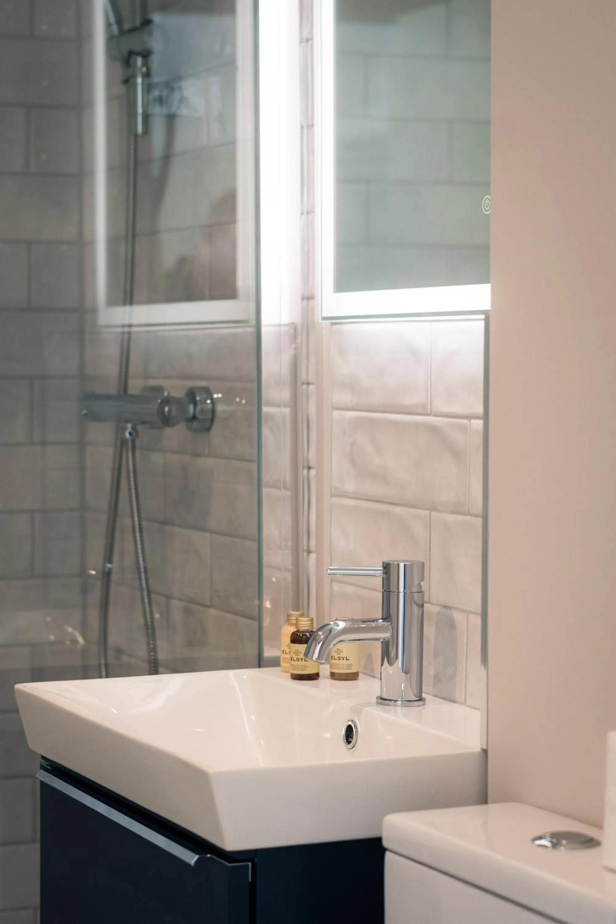 Bedroom in The Seaview, East Preston