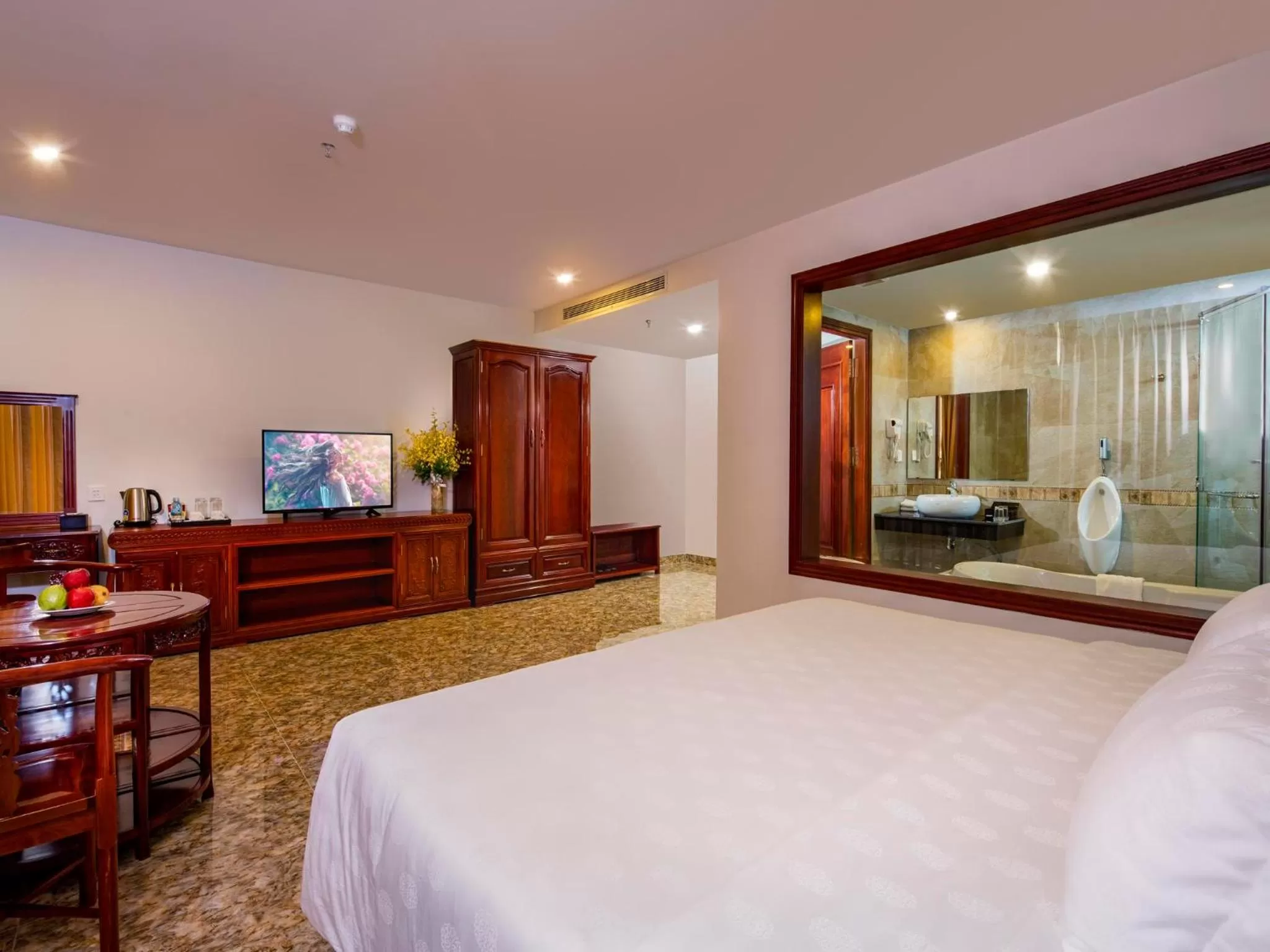 Photo of the whole room, Bed in Red Sun Nha Trang Hotel