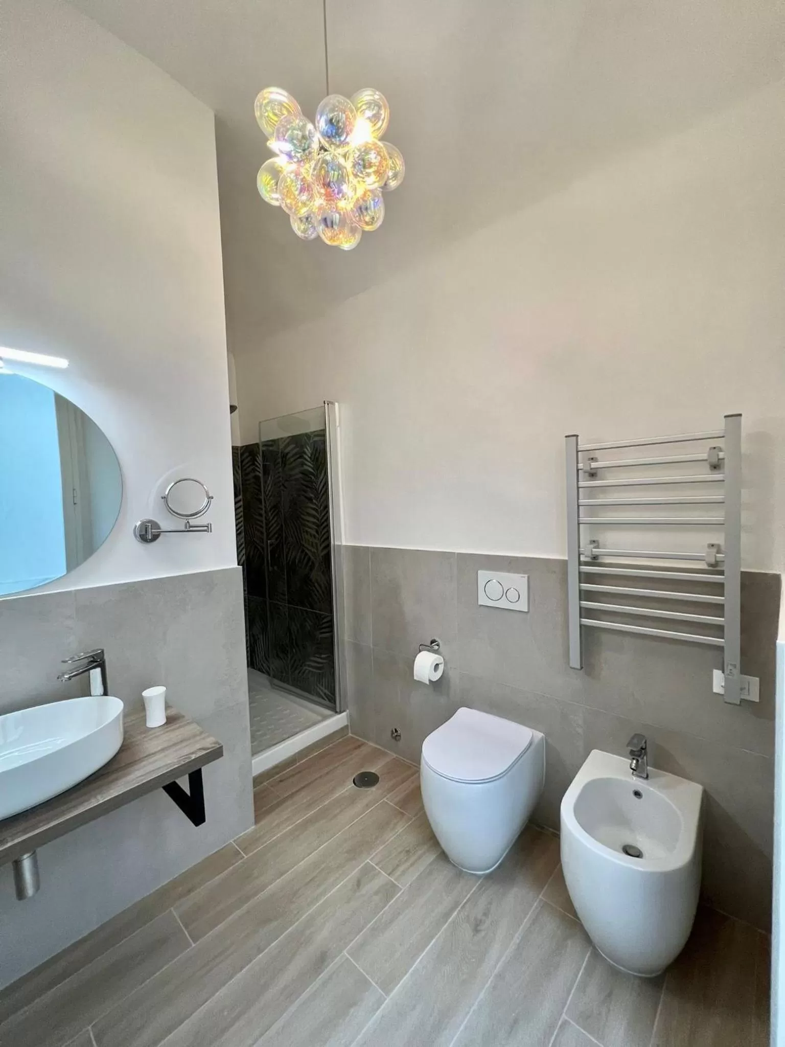 Shower in Relais Roma Vaticano - METRO station Ottaviano