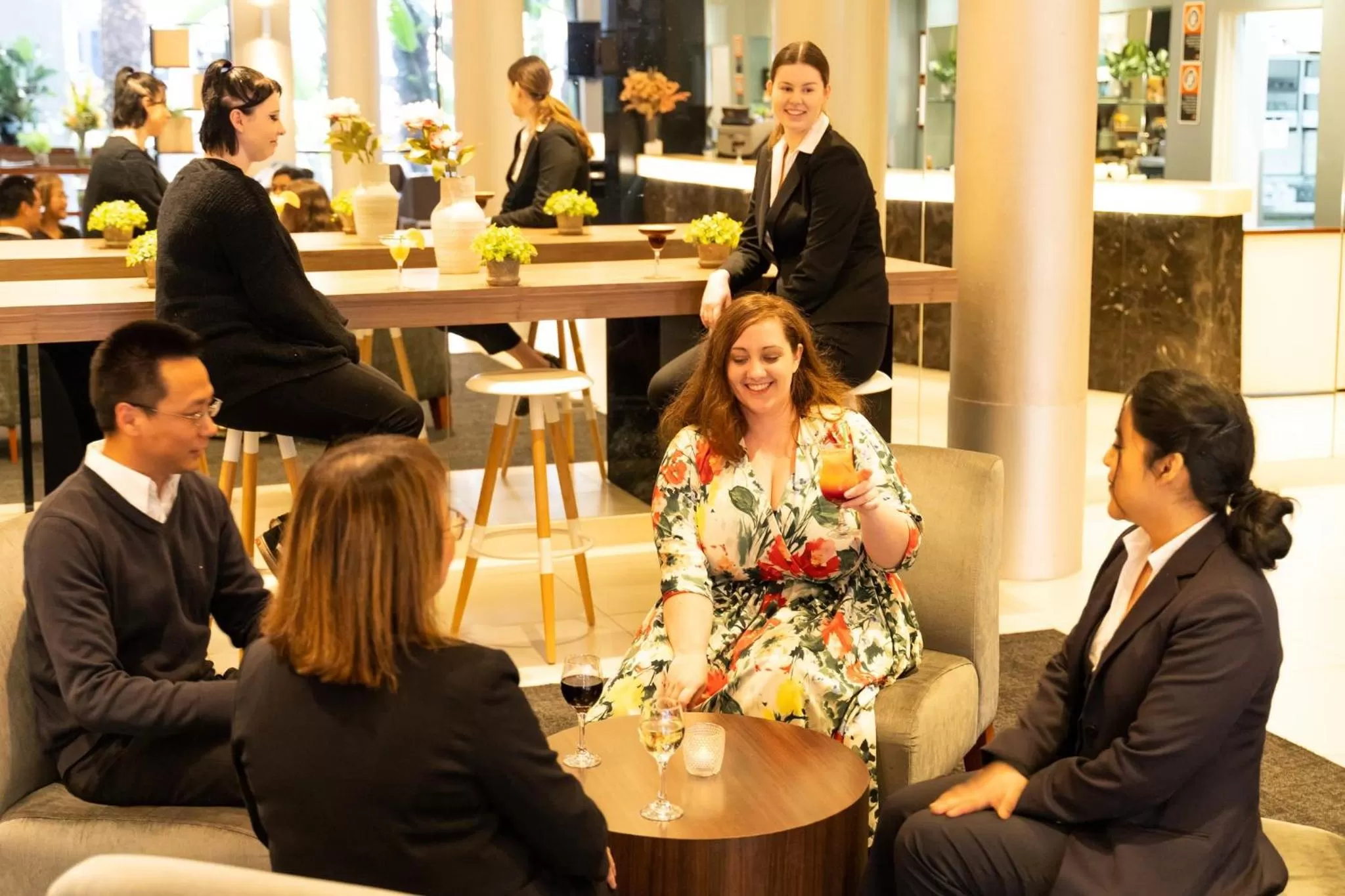 Lounge or bar in Holiday Inn Parramatta by IHG