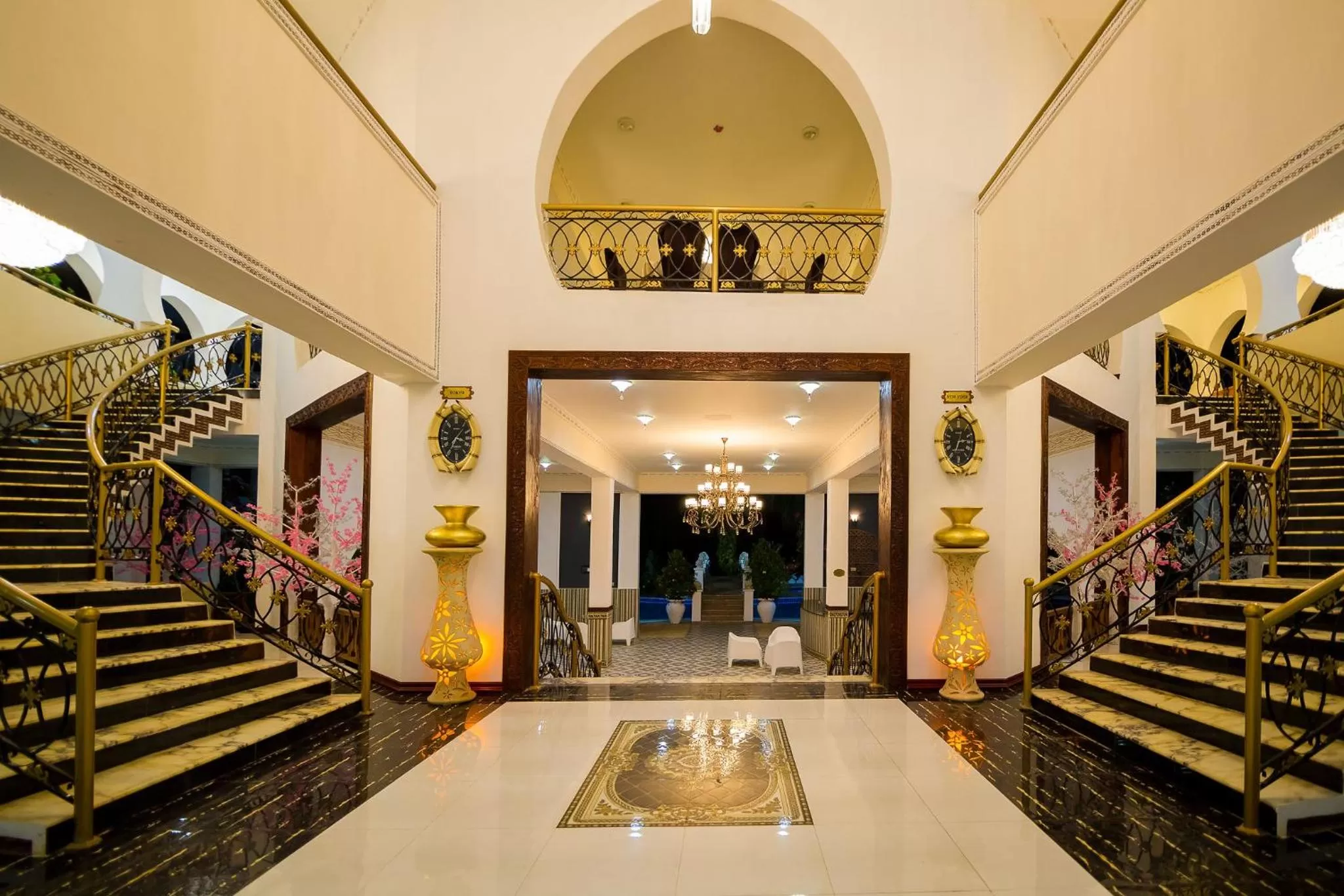 Lobby or reception in Madinat Al Bahr Business & Spa Hotel