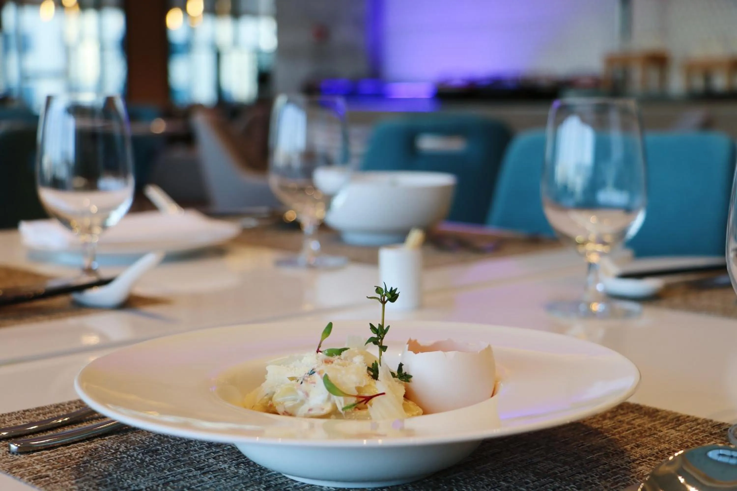 Bedroom in Holiday Inn Guiyang City Center by IHG