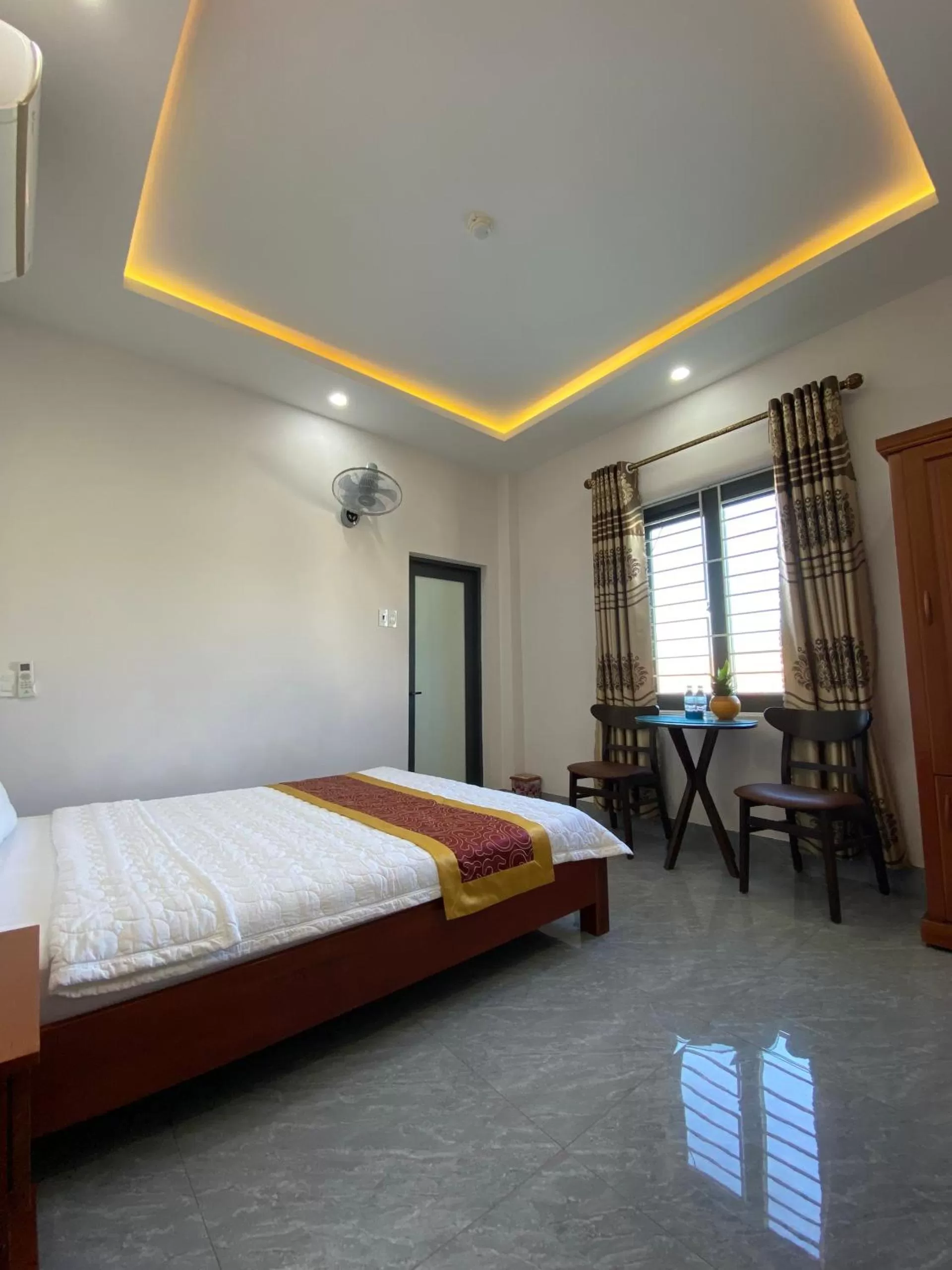 Bed in Phú Xuân Hotel