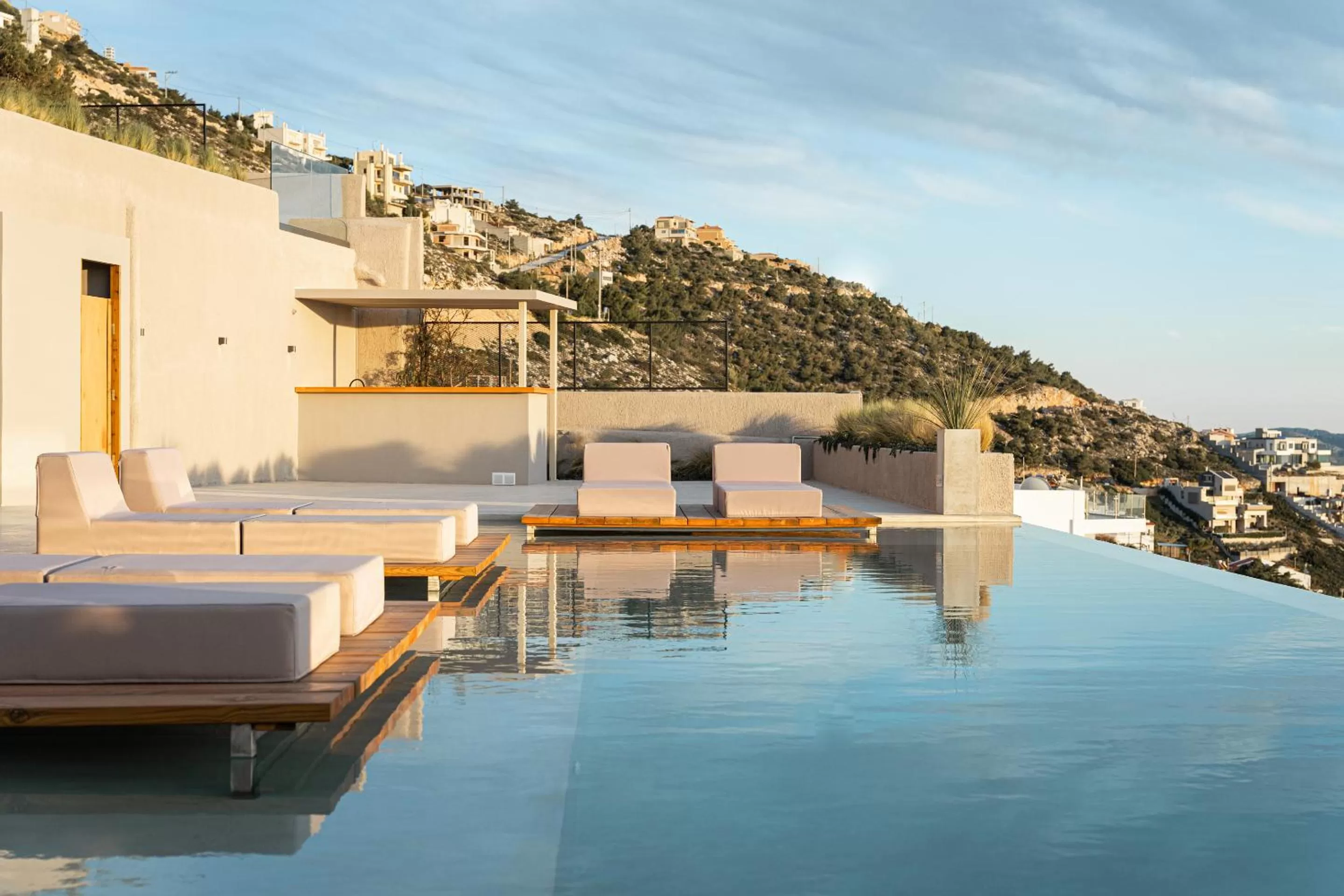 Property building in Saronida Hills