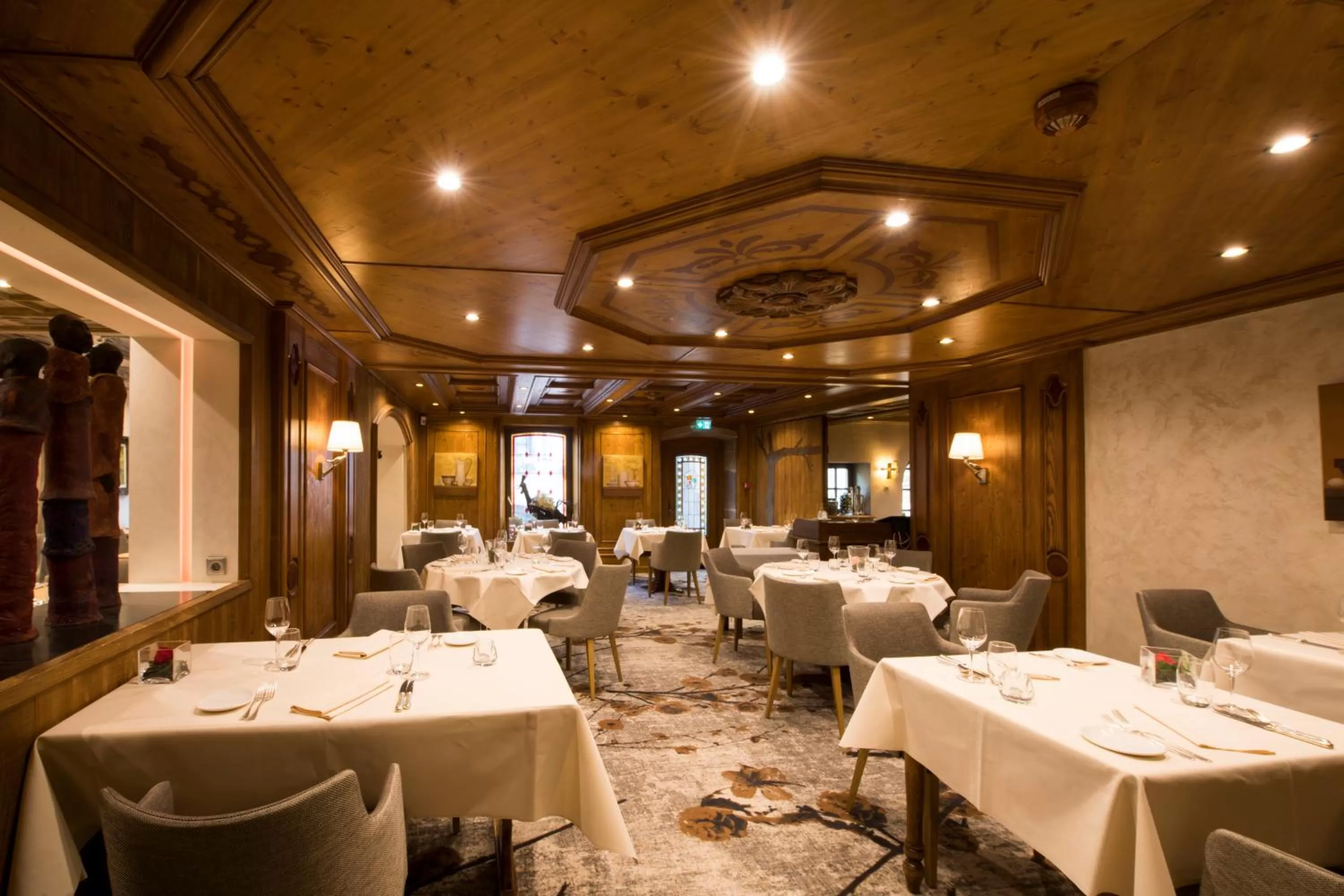 Restaurant/places to eat in Hostellerie Des Châteaux & Spa