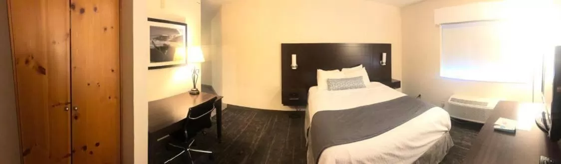 Bed in Best Western Mt. Hood Inn