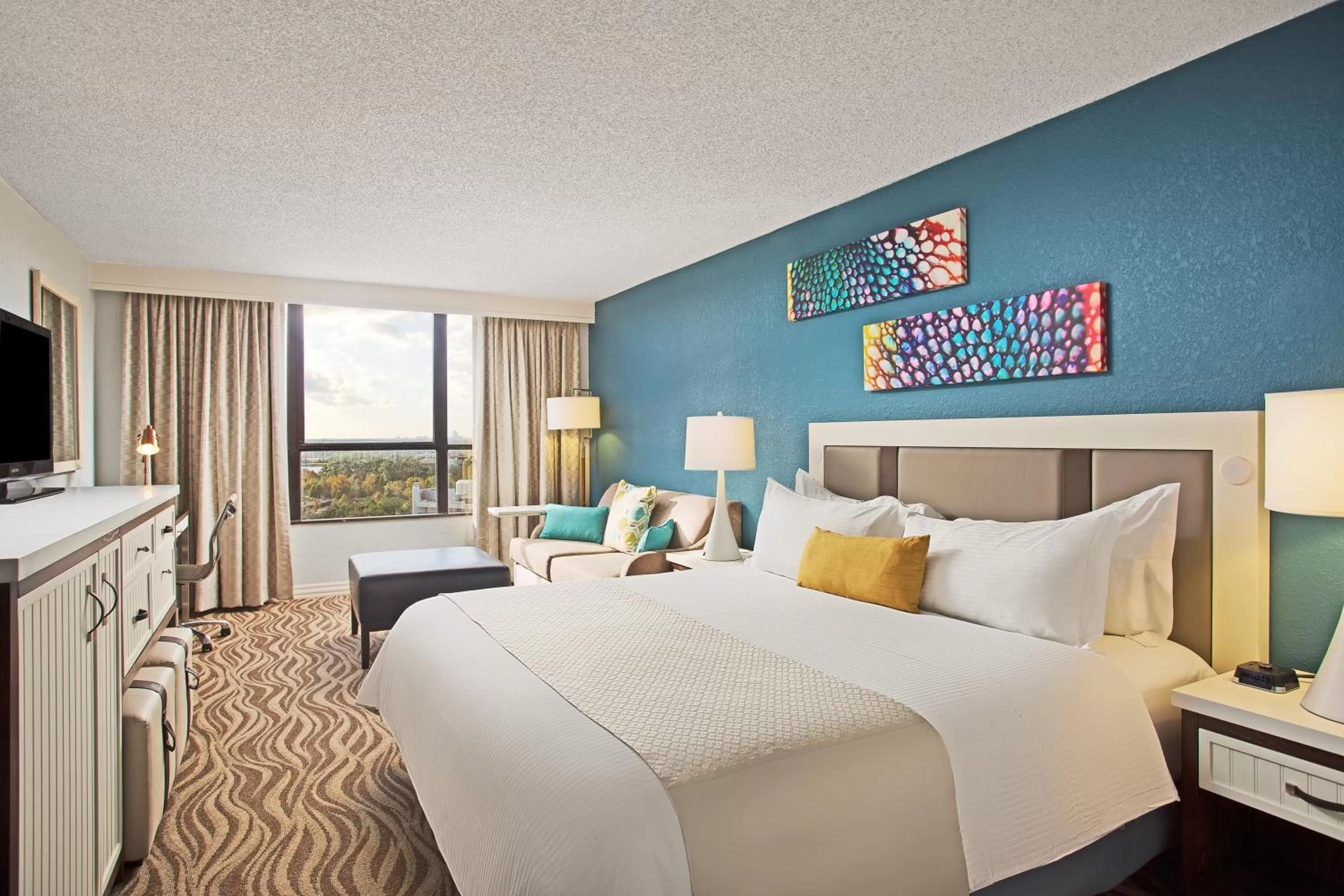 Day, Bed in Wyndham Lake Buena Vista – Disney Springs® Area