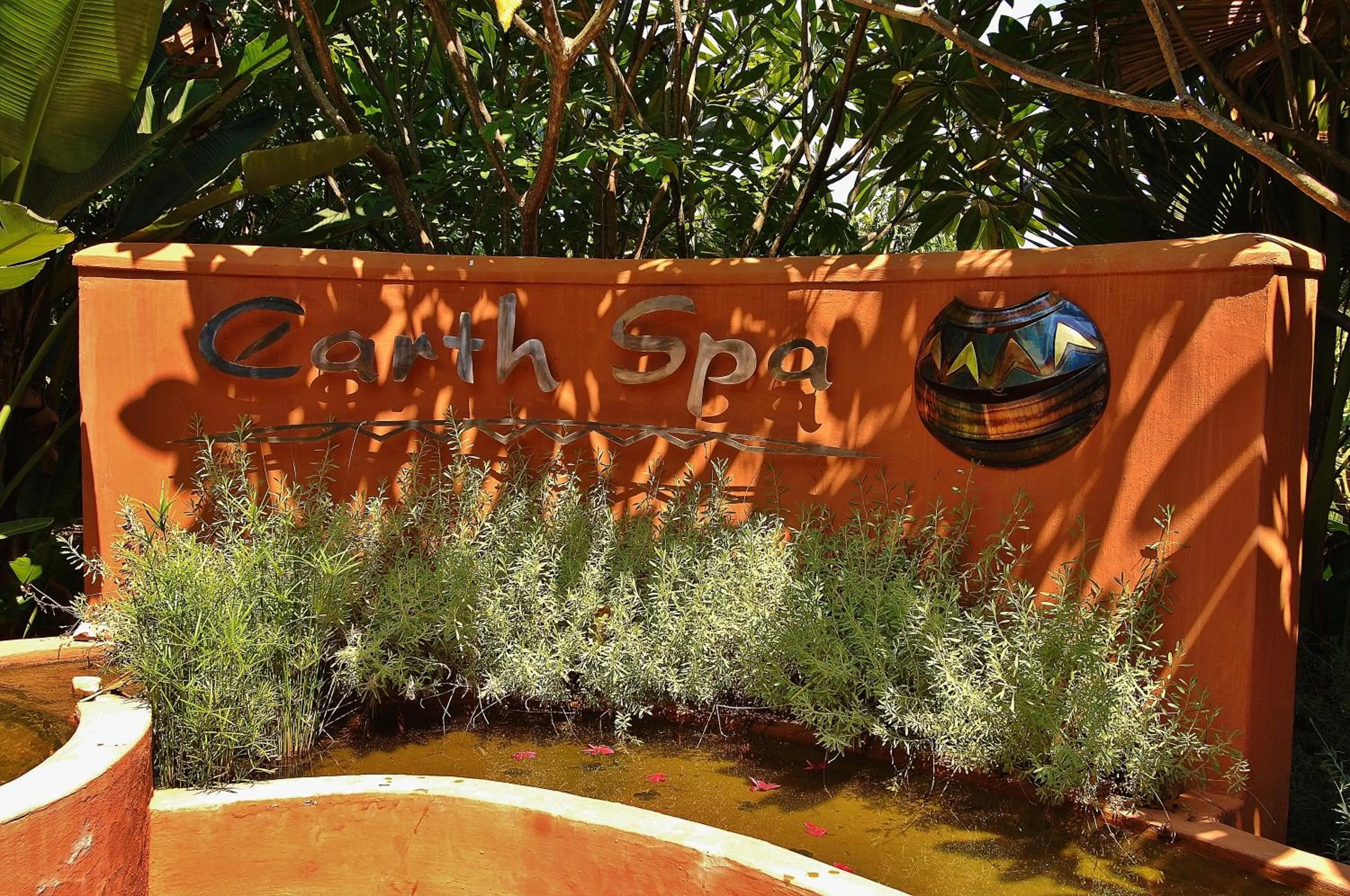 Logo/Certificate/Sign in Tzaneen Country Lodge