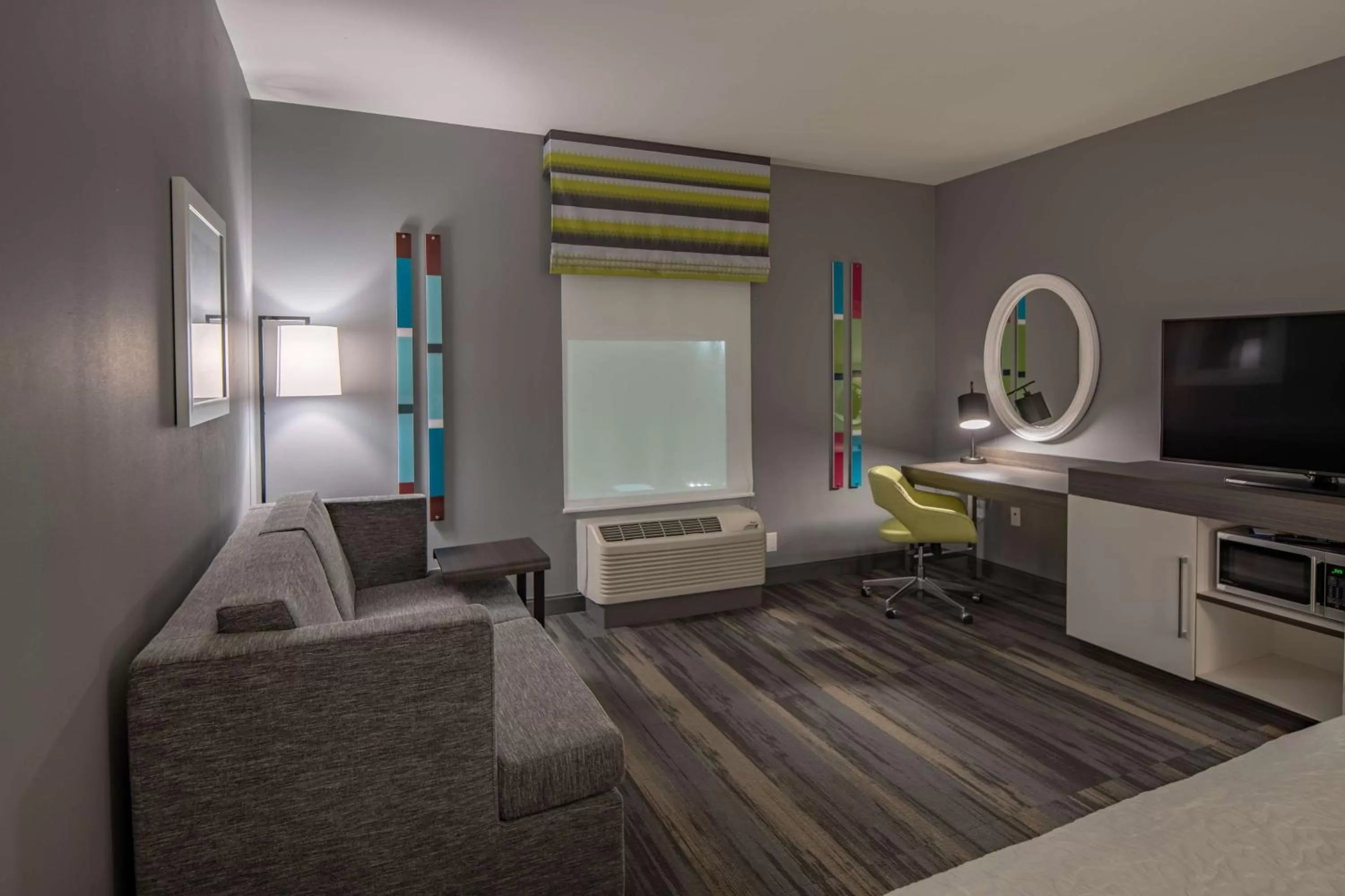 Bedroom in Hampton Inn & Suites Dallas/Plano Central