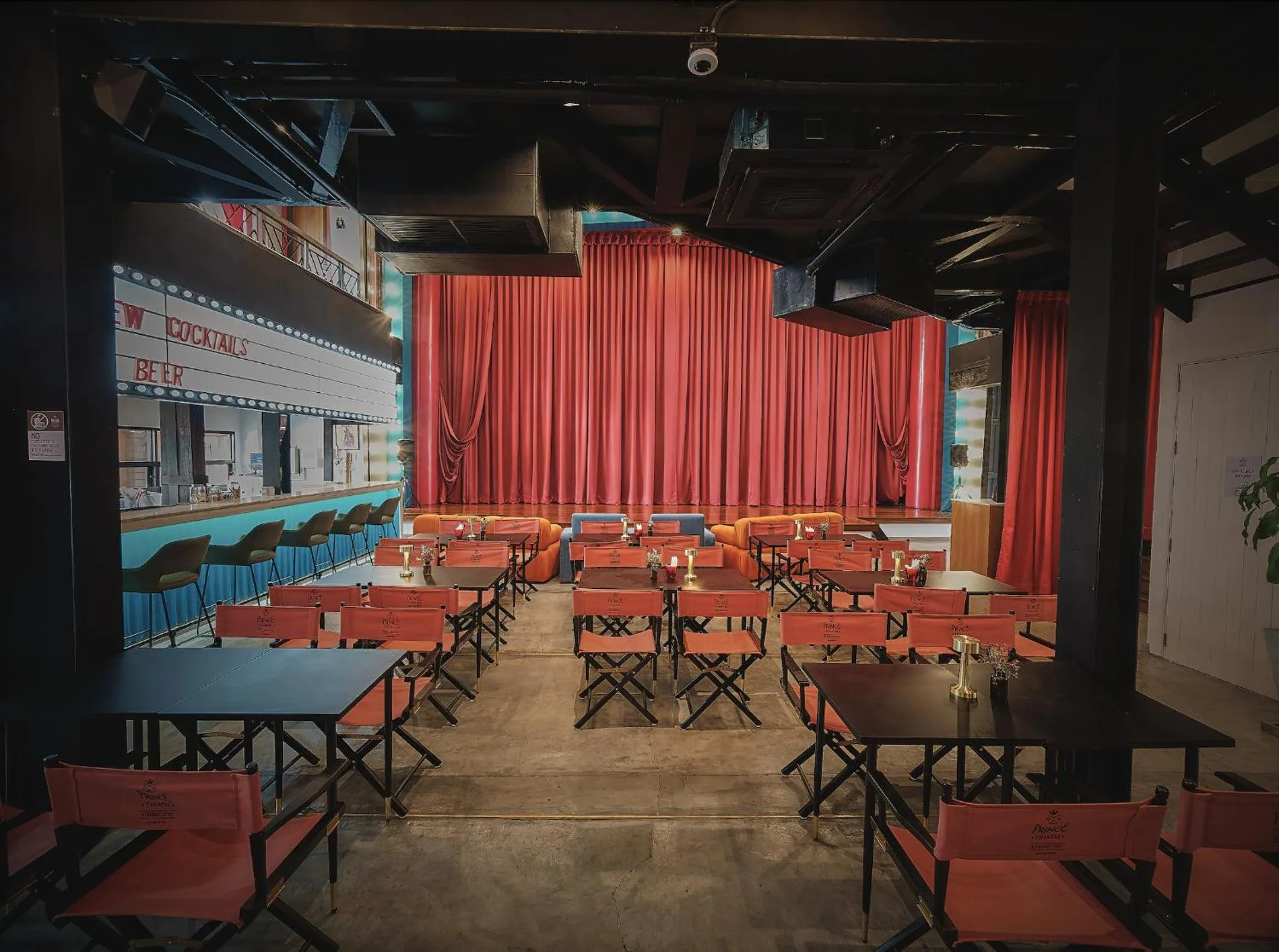 Restaurant/places to eat in Prince Theatre Heritage Stay Hostel - Silom