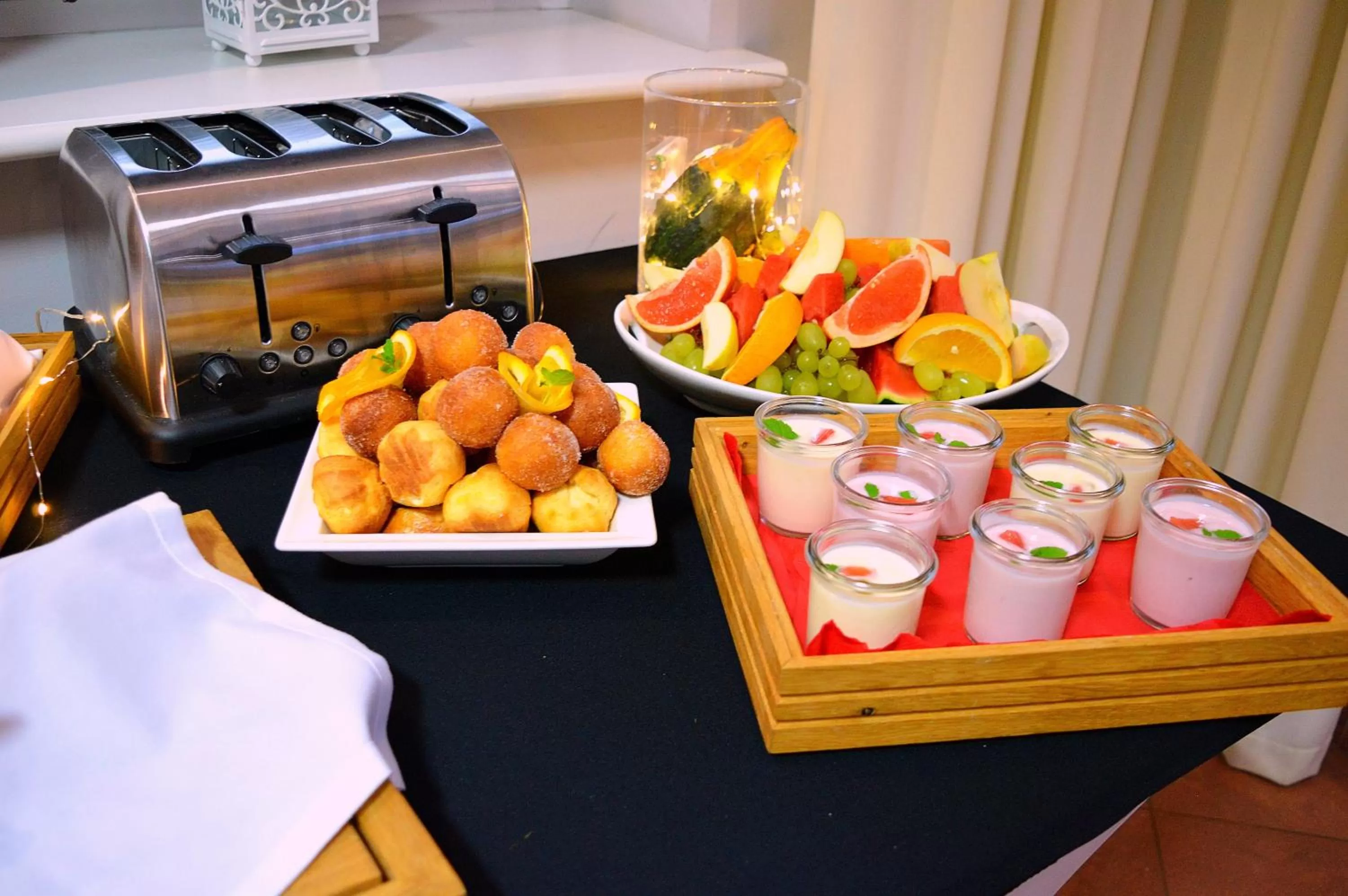 Breakfast in Tailor Hotel Sport & Conference