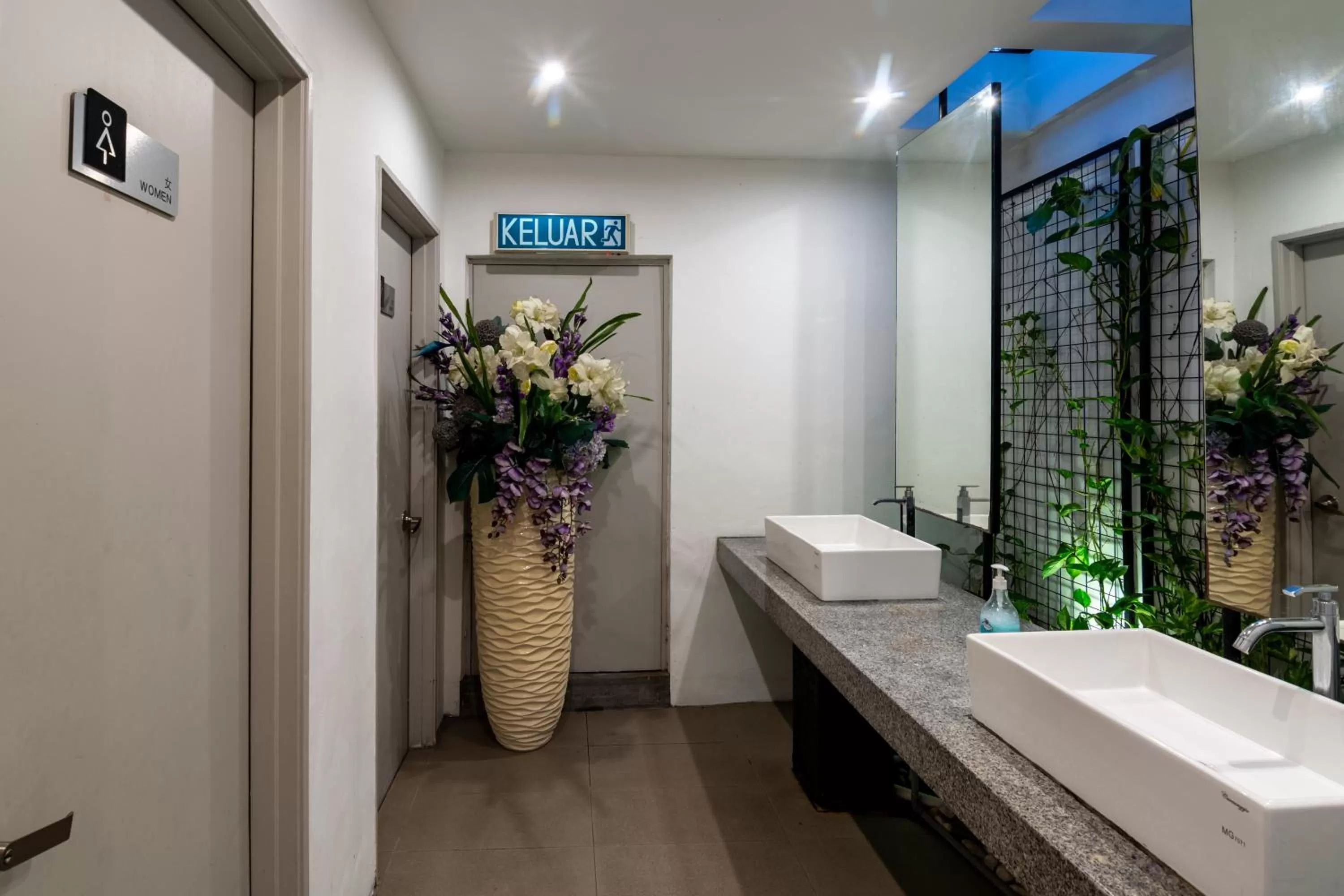 Toilet in Apple Hotel Times Square