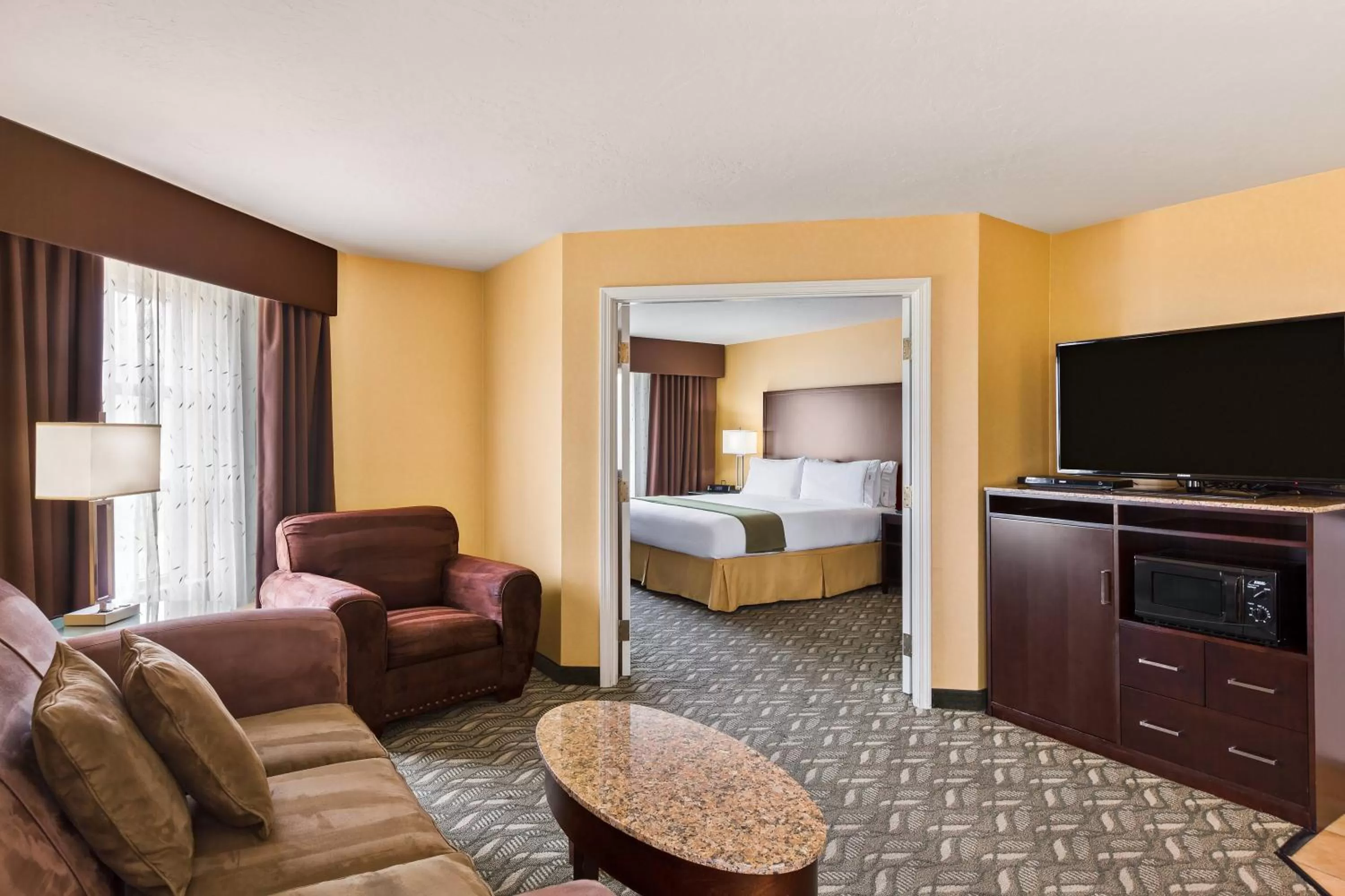 Bedroom, Bed in Holiday Inn Express Hotel & Suites San Jose-Morgan Hill by IHG