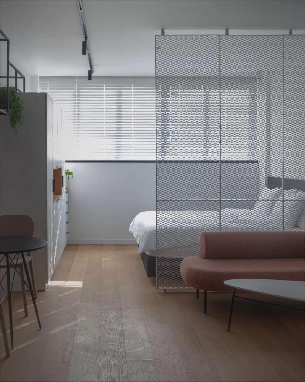 Living room, Bed in DeBlox living - Ben Avigdor Apartments