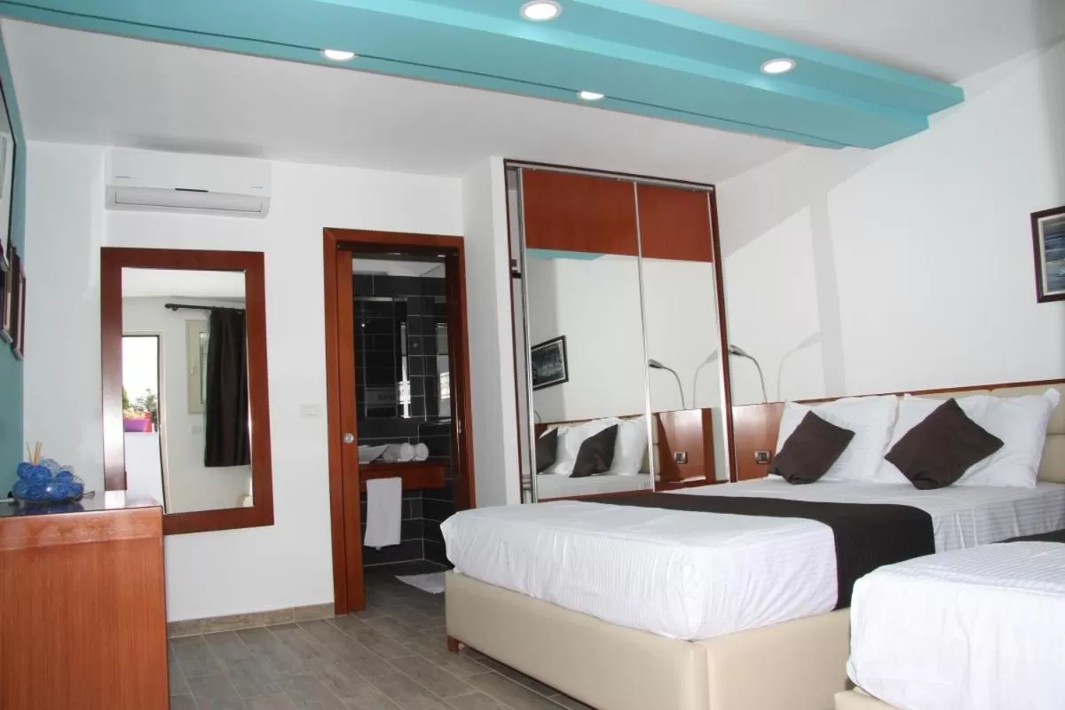 Photo of the whole room, Bed in Hotel ANTAG