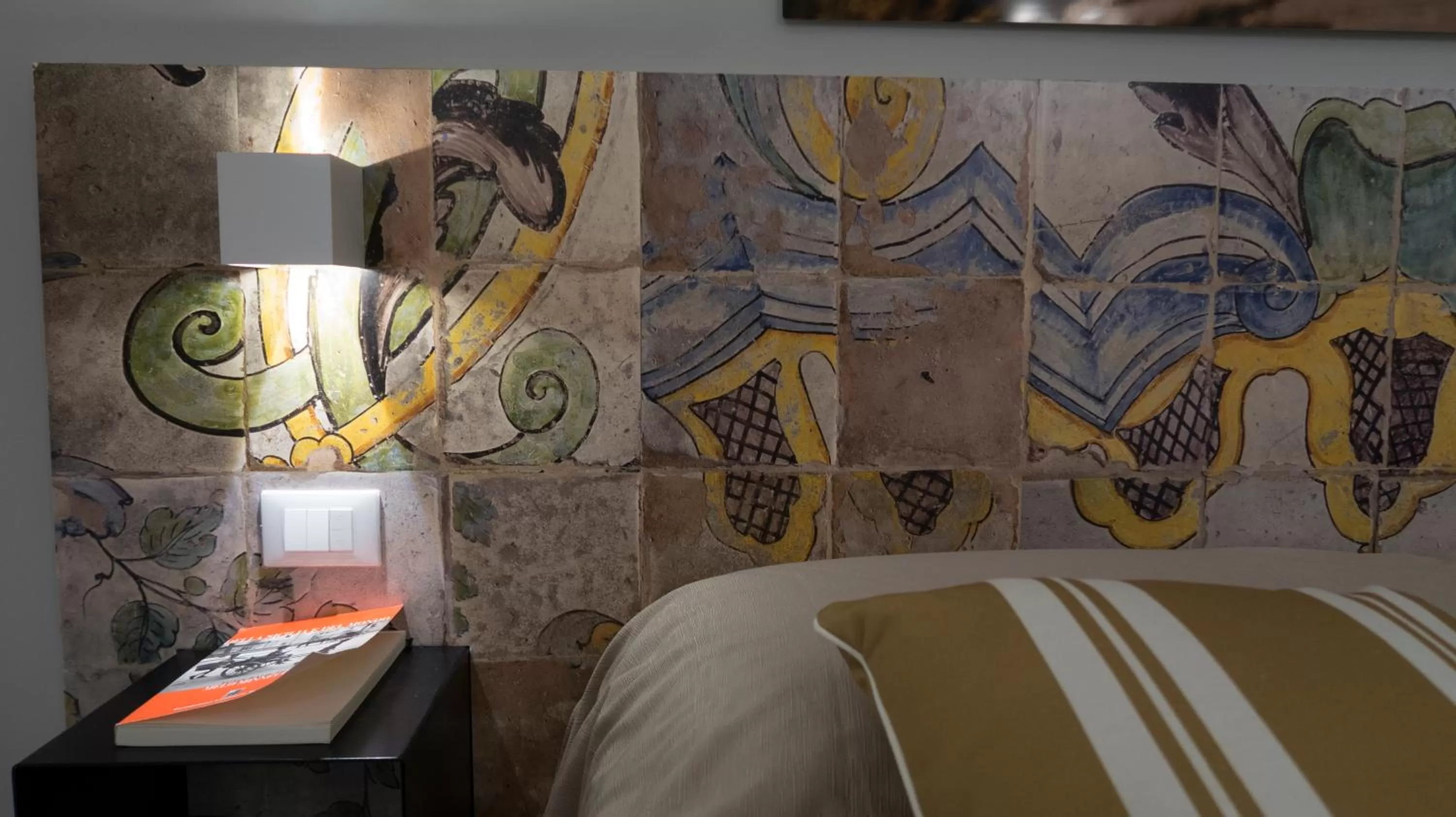 Night, Bed in Suite del Ponte Normanno