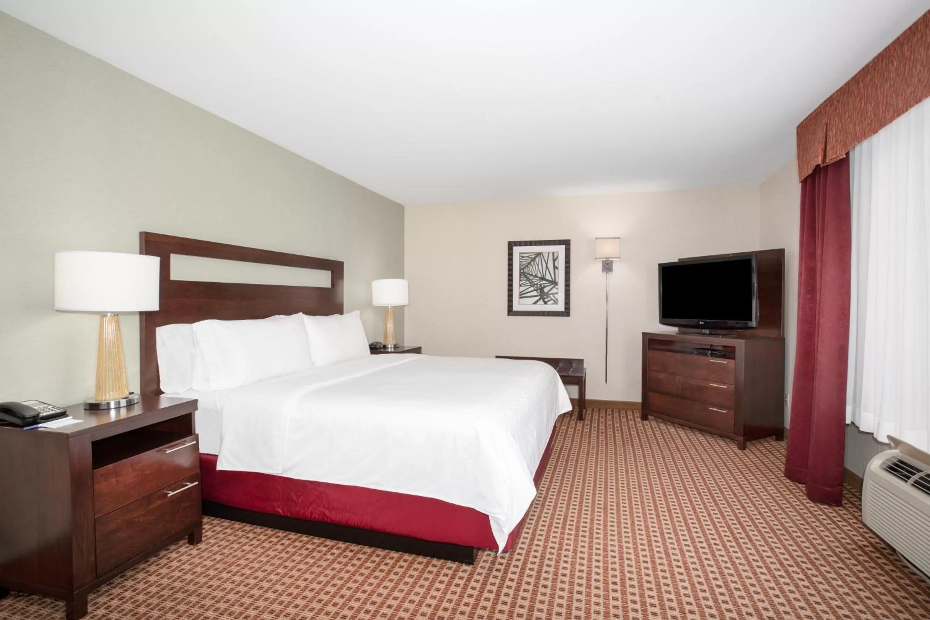 Photo of the whole room, Bed in Holiday Inn Express Hotel & Suites Gillette by IHG