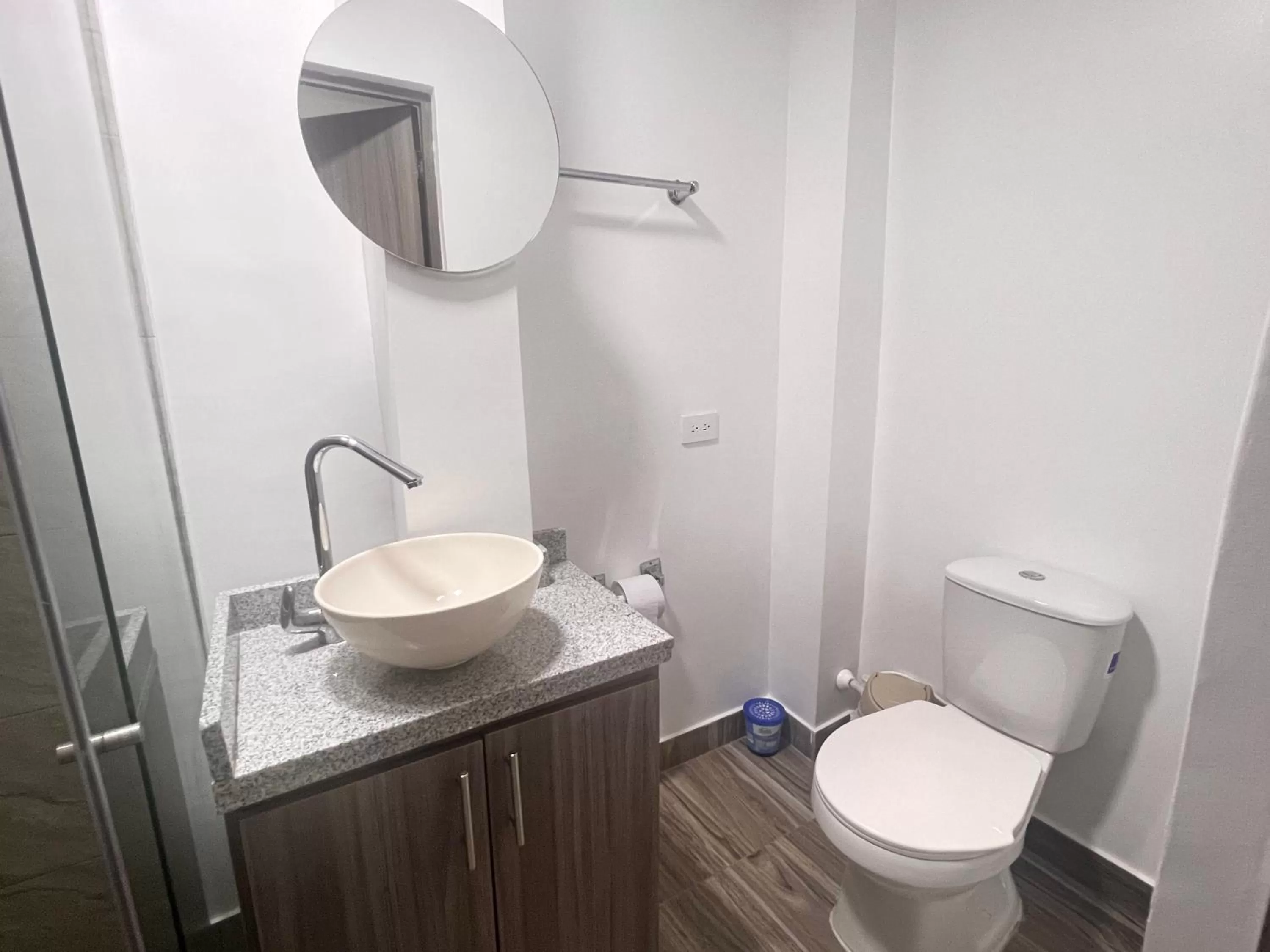 Bathroom in La Forêt de Café Hotel