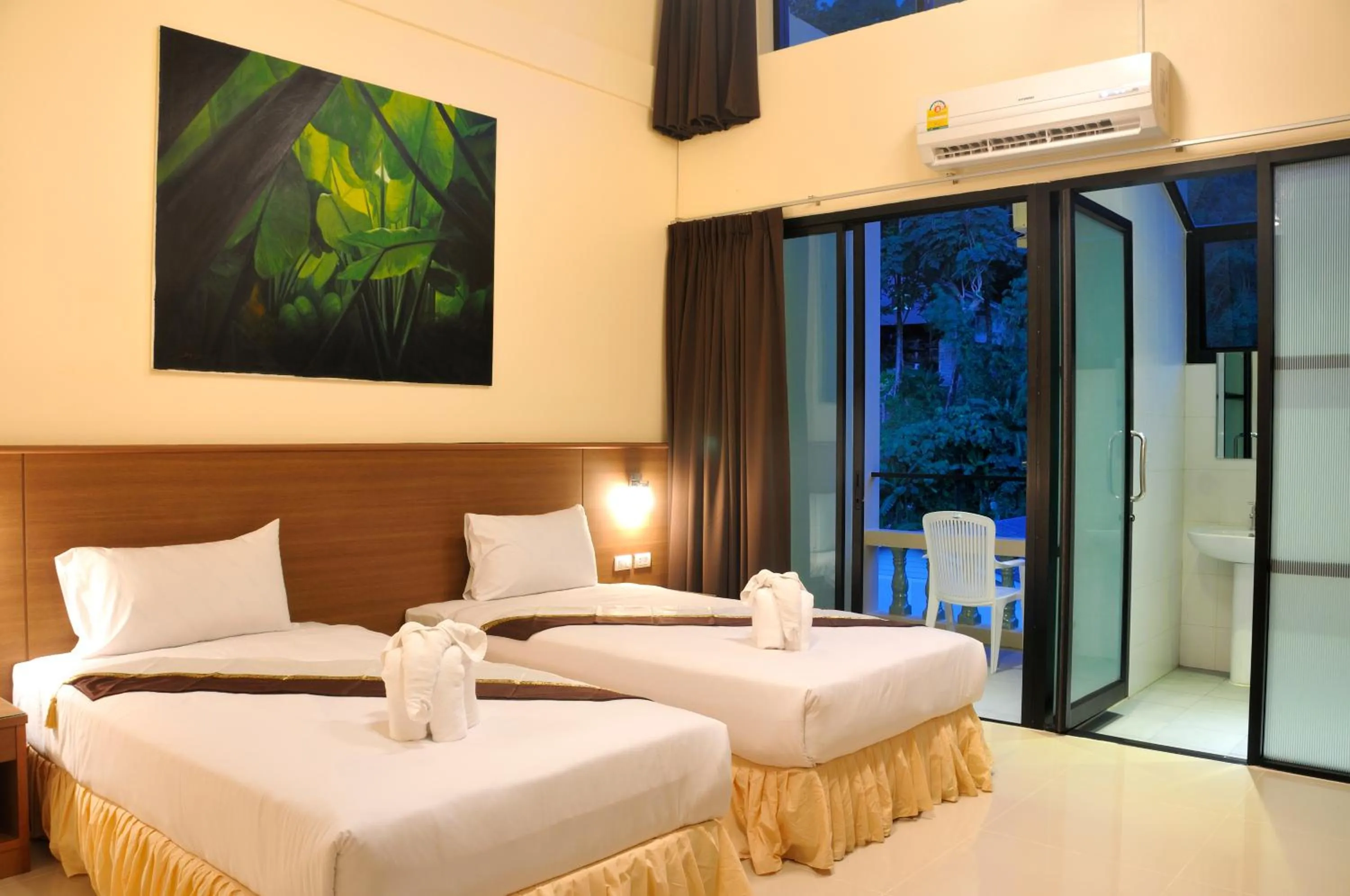 Bed in The Wave Hotel Patong SHA