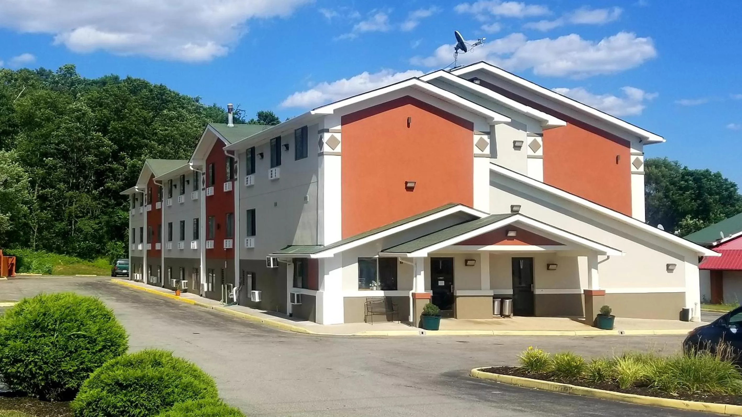 Property building in Super 8 by Wyndham Salem VA