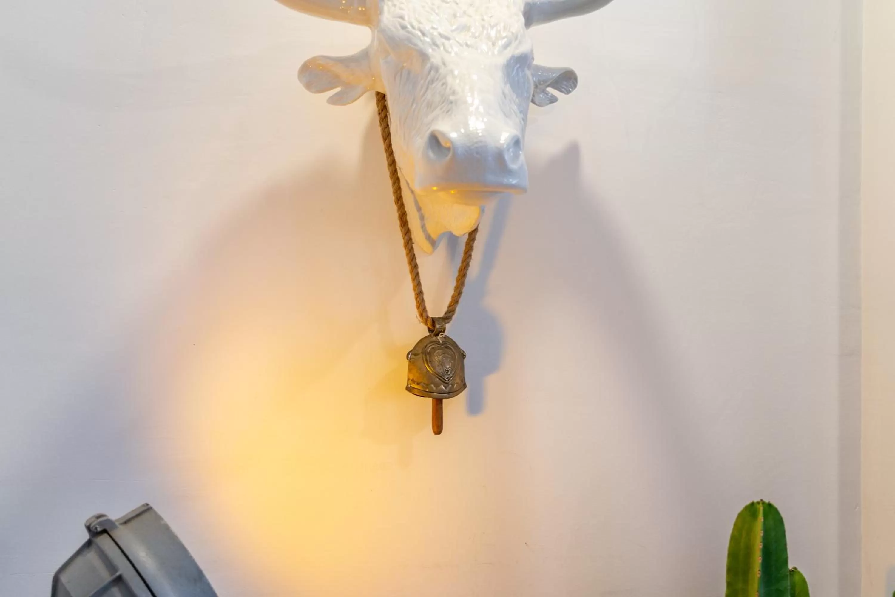 Decorative detail in Garam Lisboa