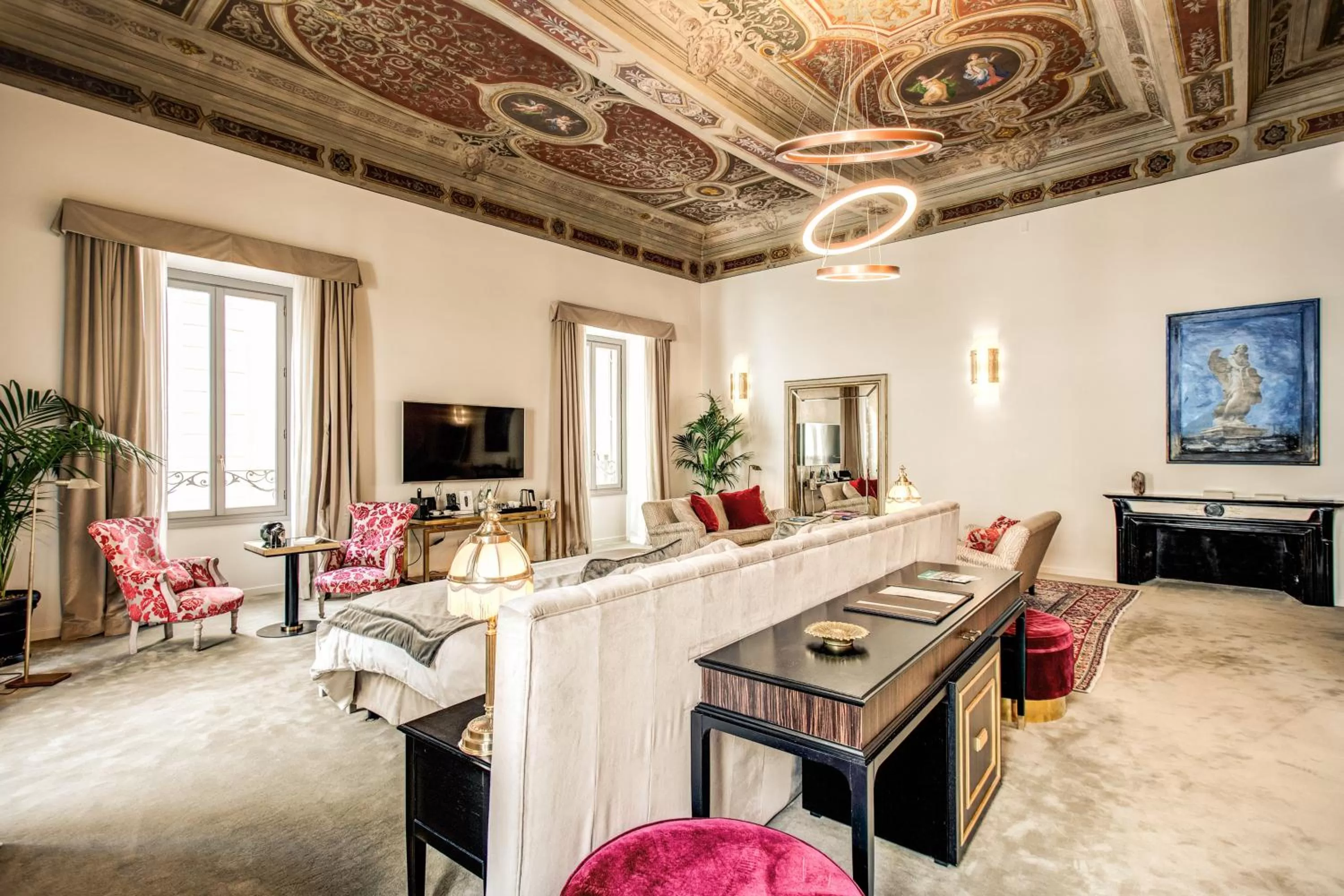 Bed in Martius Private Suites Hotel