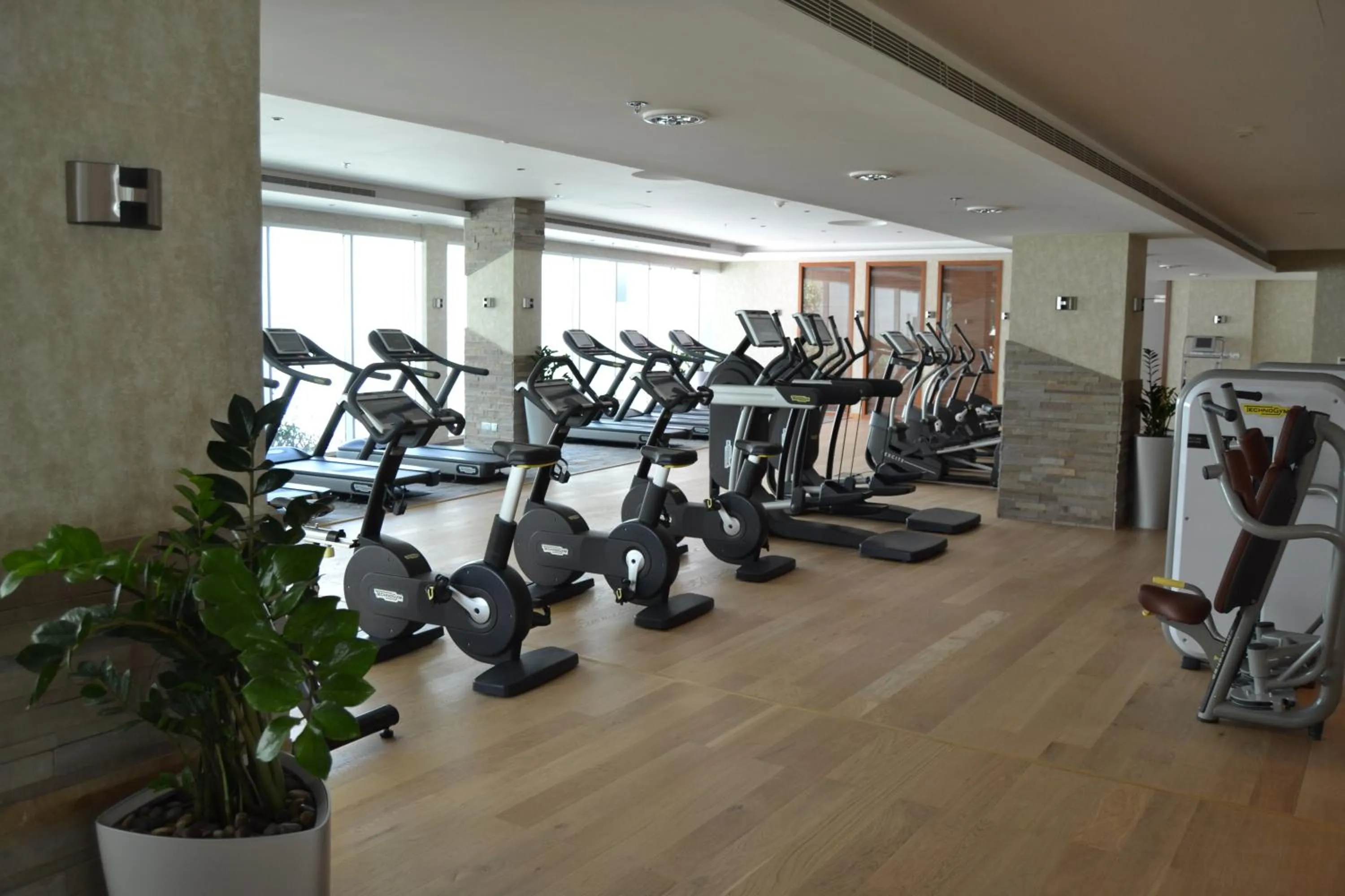 Fitness centre/facilities in Millennium Executive Apartments Muscat