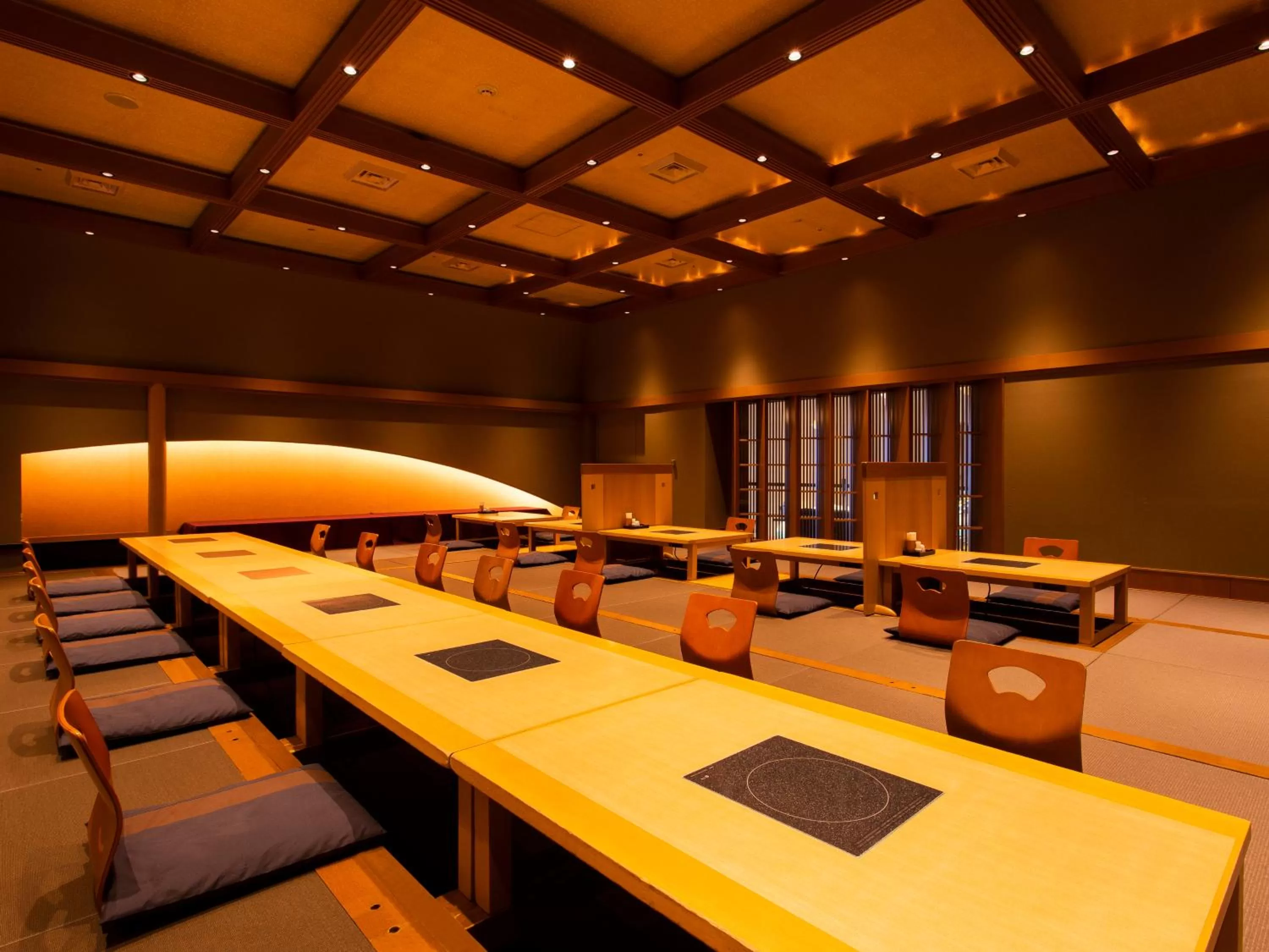 Restaurant/places to eat in ART HOTEL Aomori