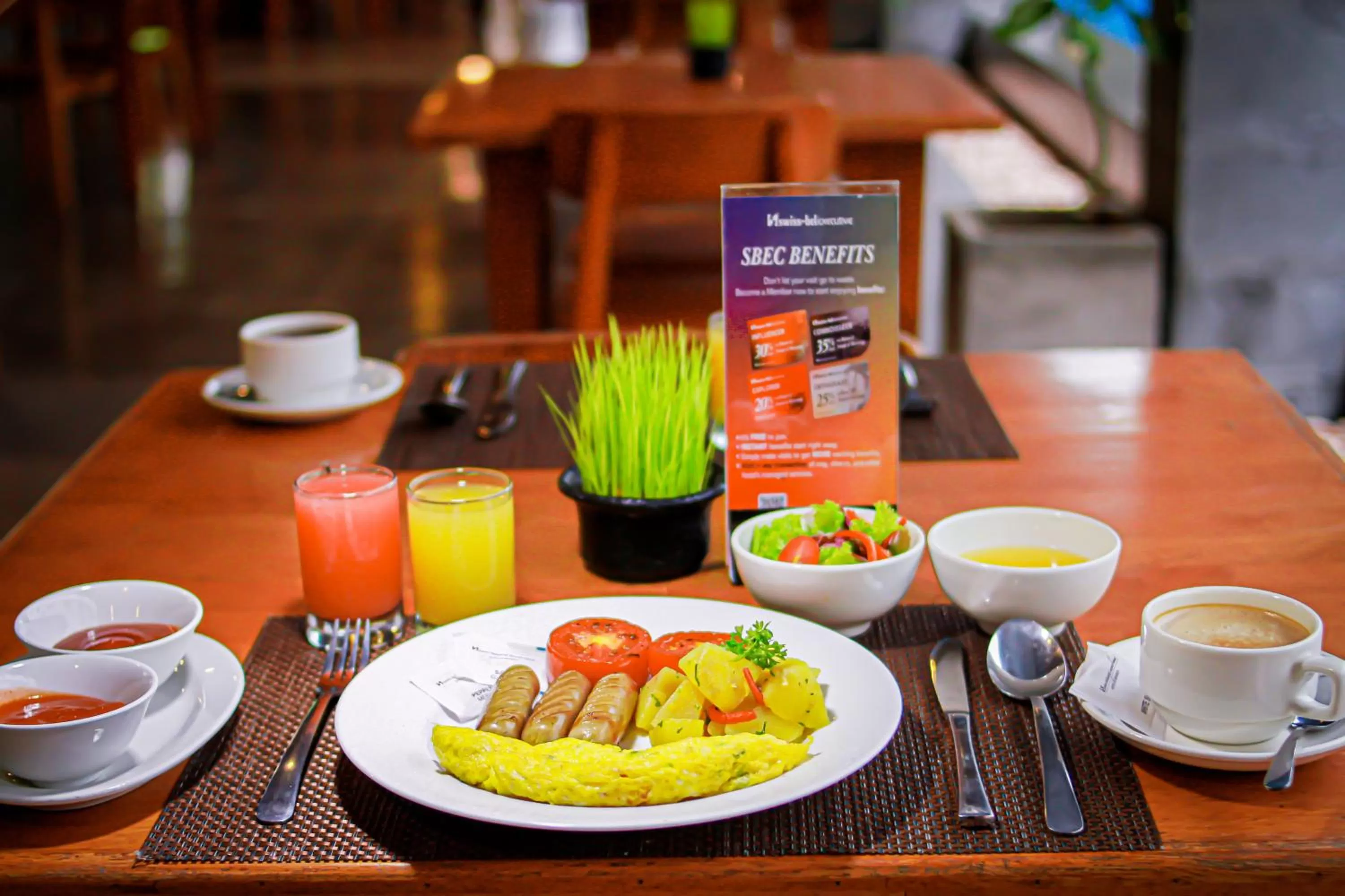 Food in Swiss-Belexpress Kuta Legian