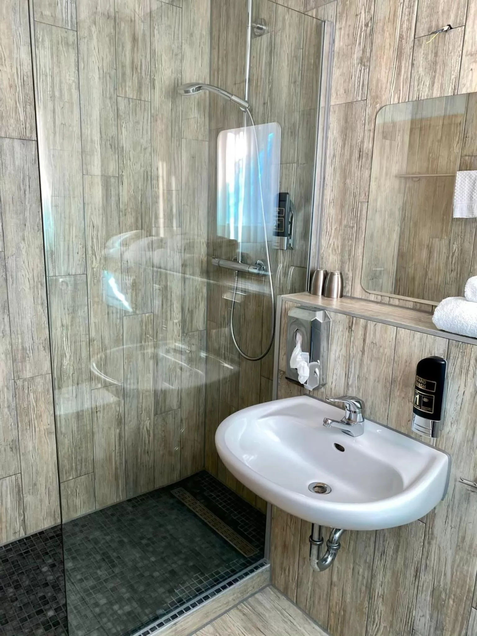 Bathroom in Hotel Deluxe