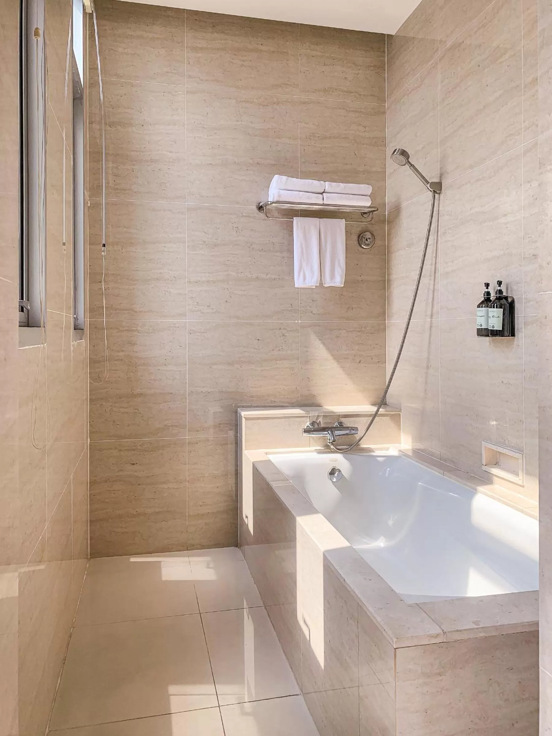 Bathroom in Jasmine Resort Bangkok