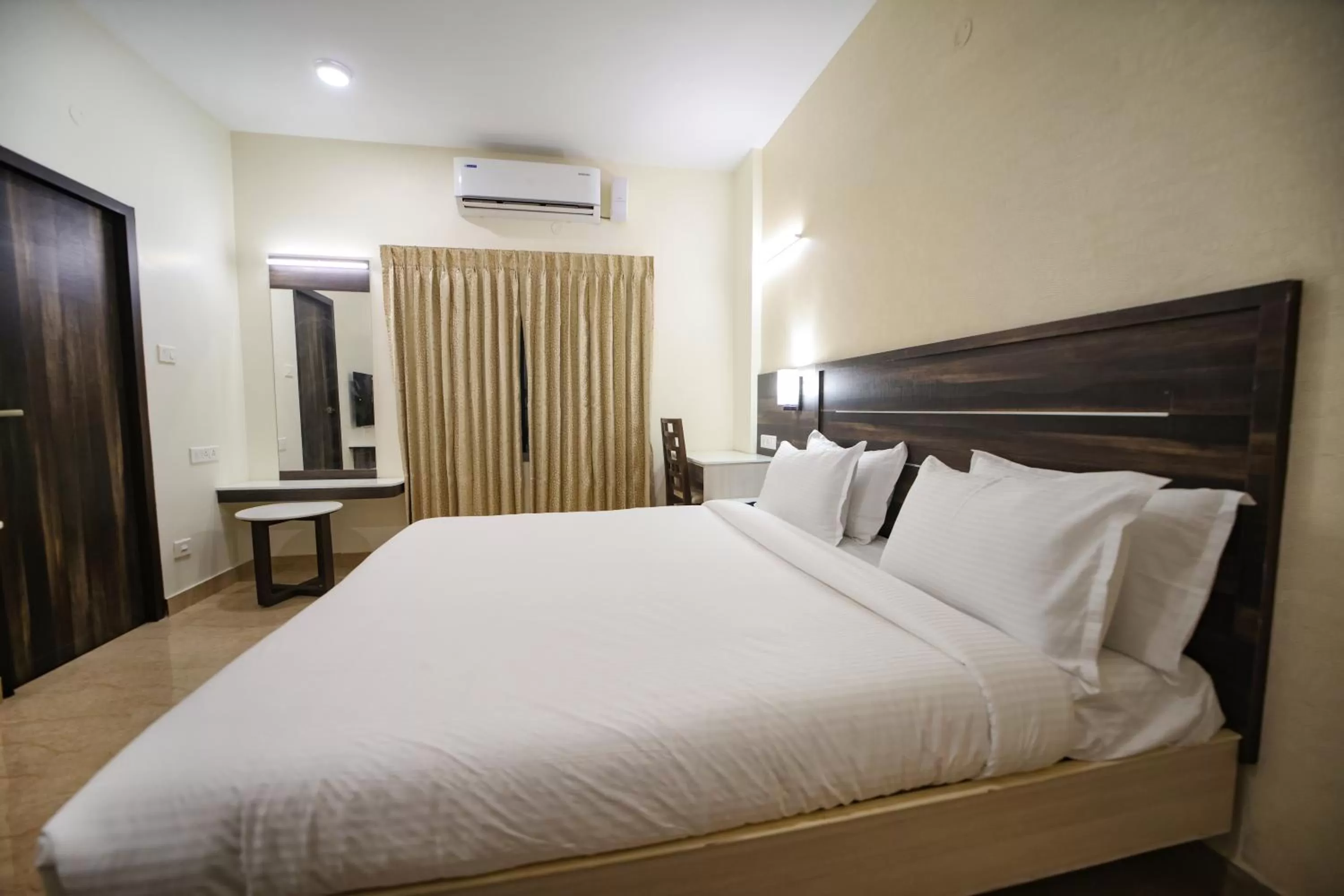 Bedroom, Bed in Avenue 11 Premium Stays Madurai