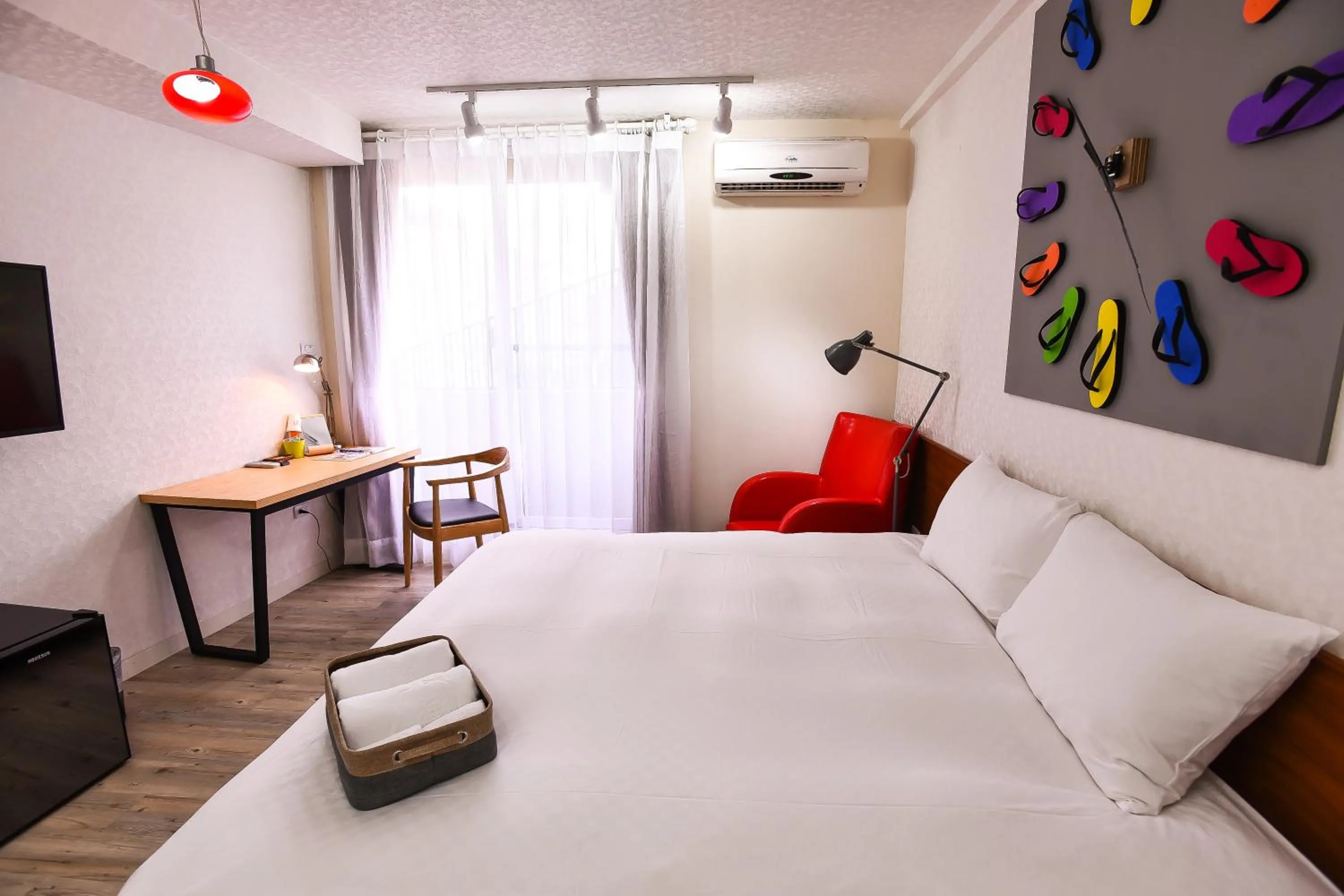 Bed in Rainbow Island