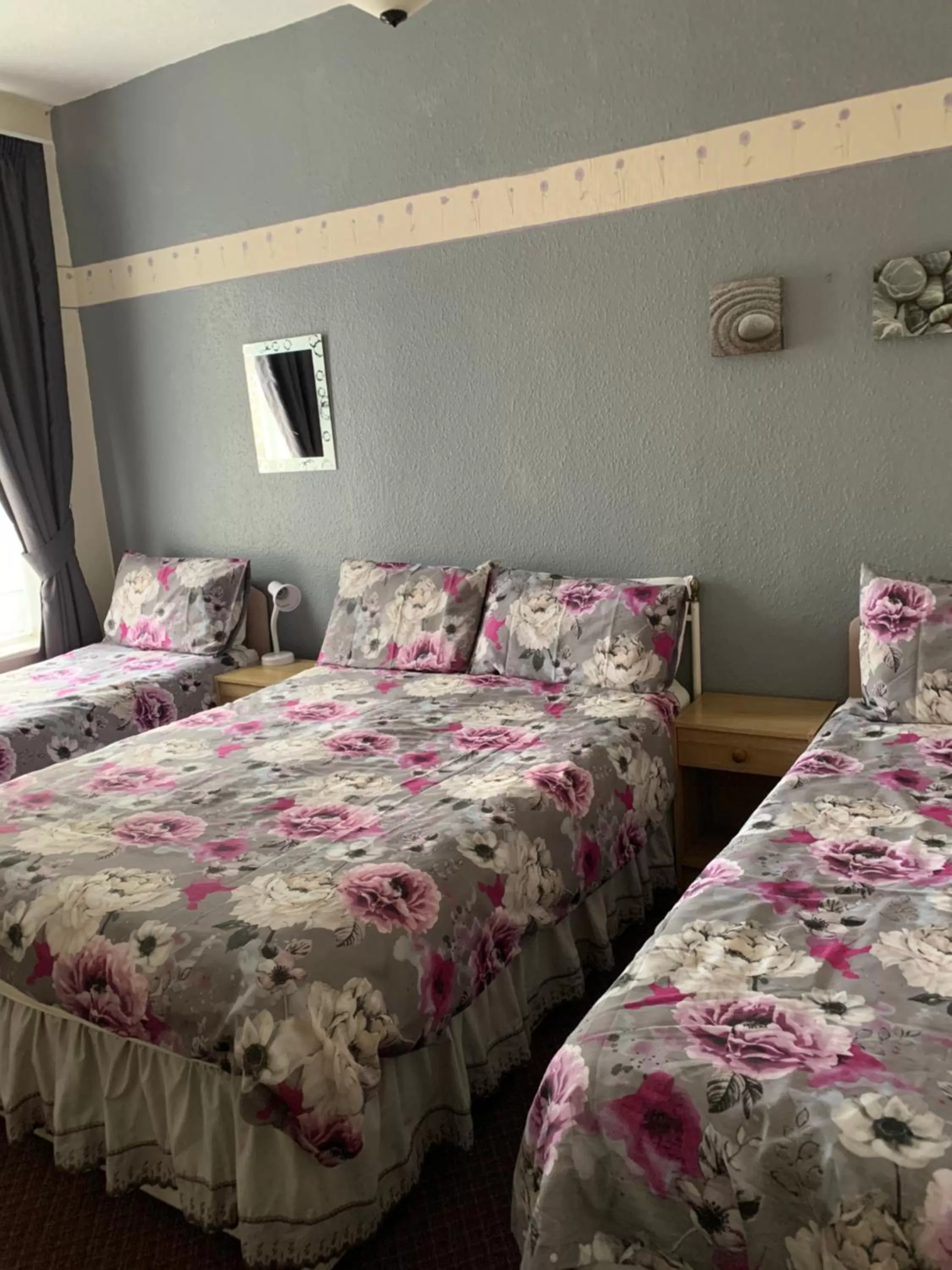 Bed in Alondra Hotel