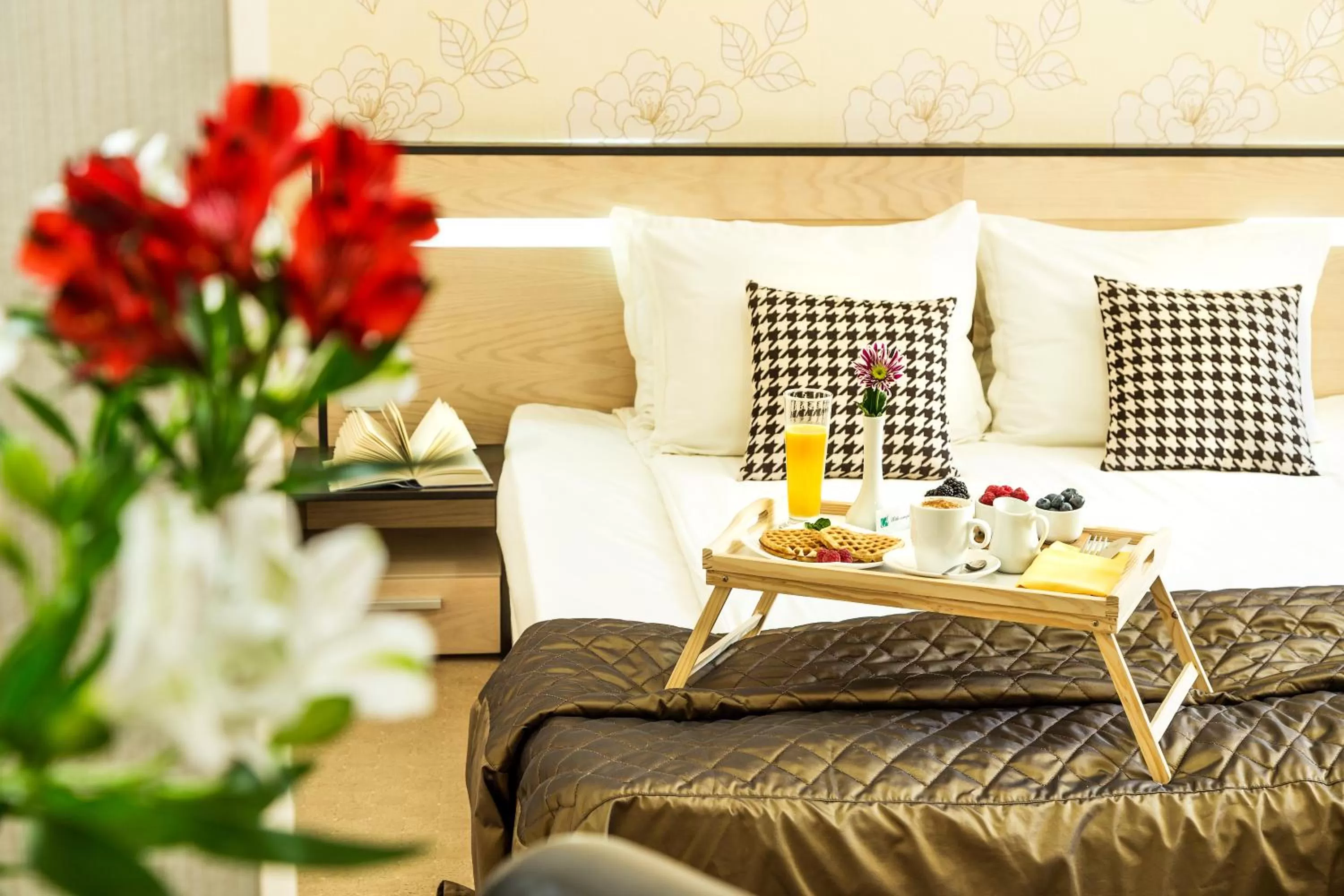 Day in City Avenue Hotel