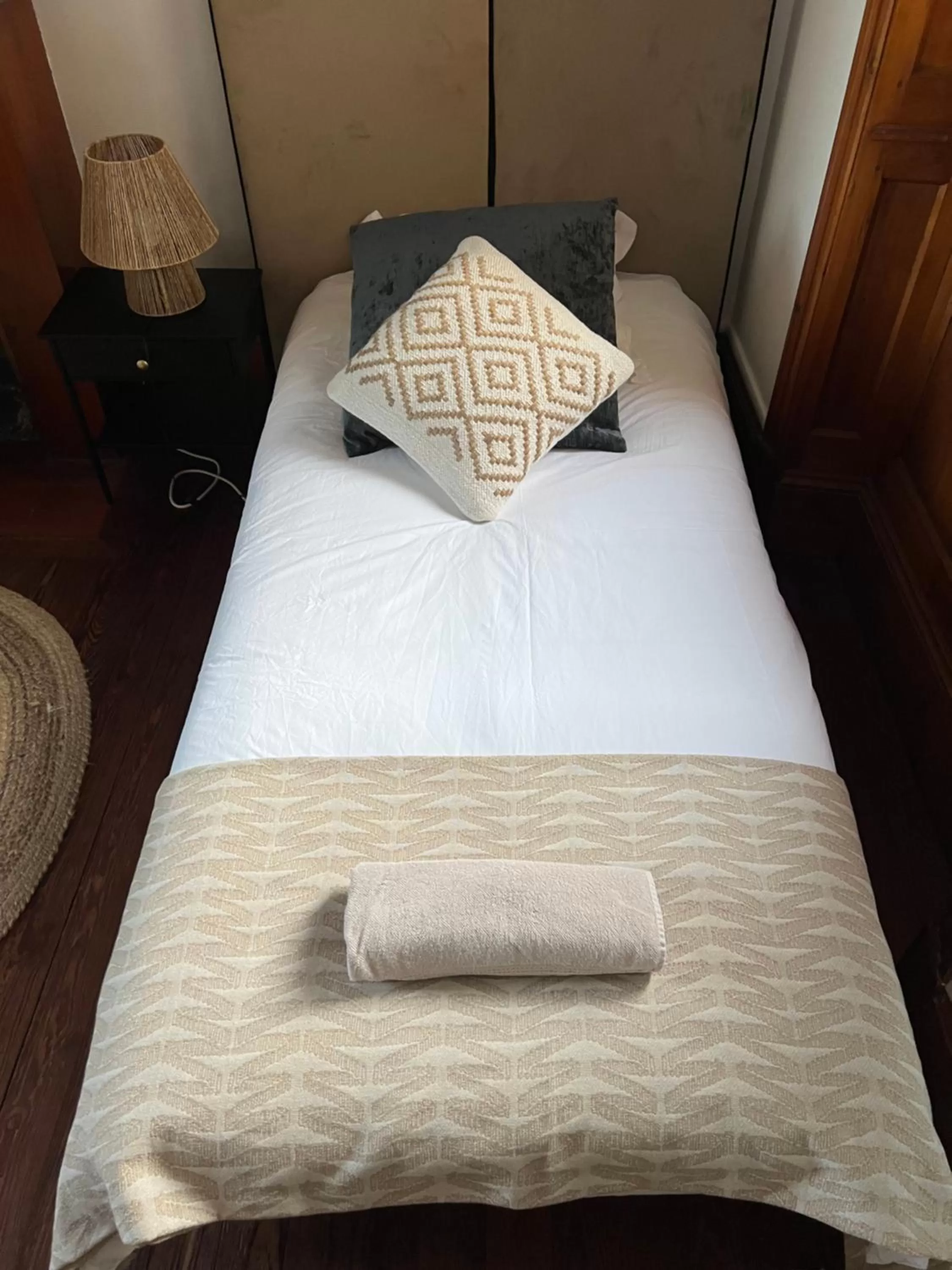 Bedroom, Bed in O'Cottage double