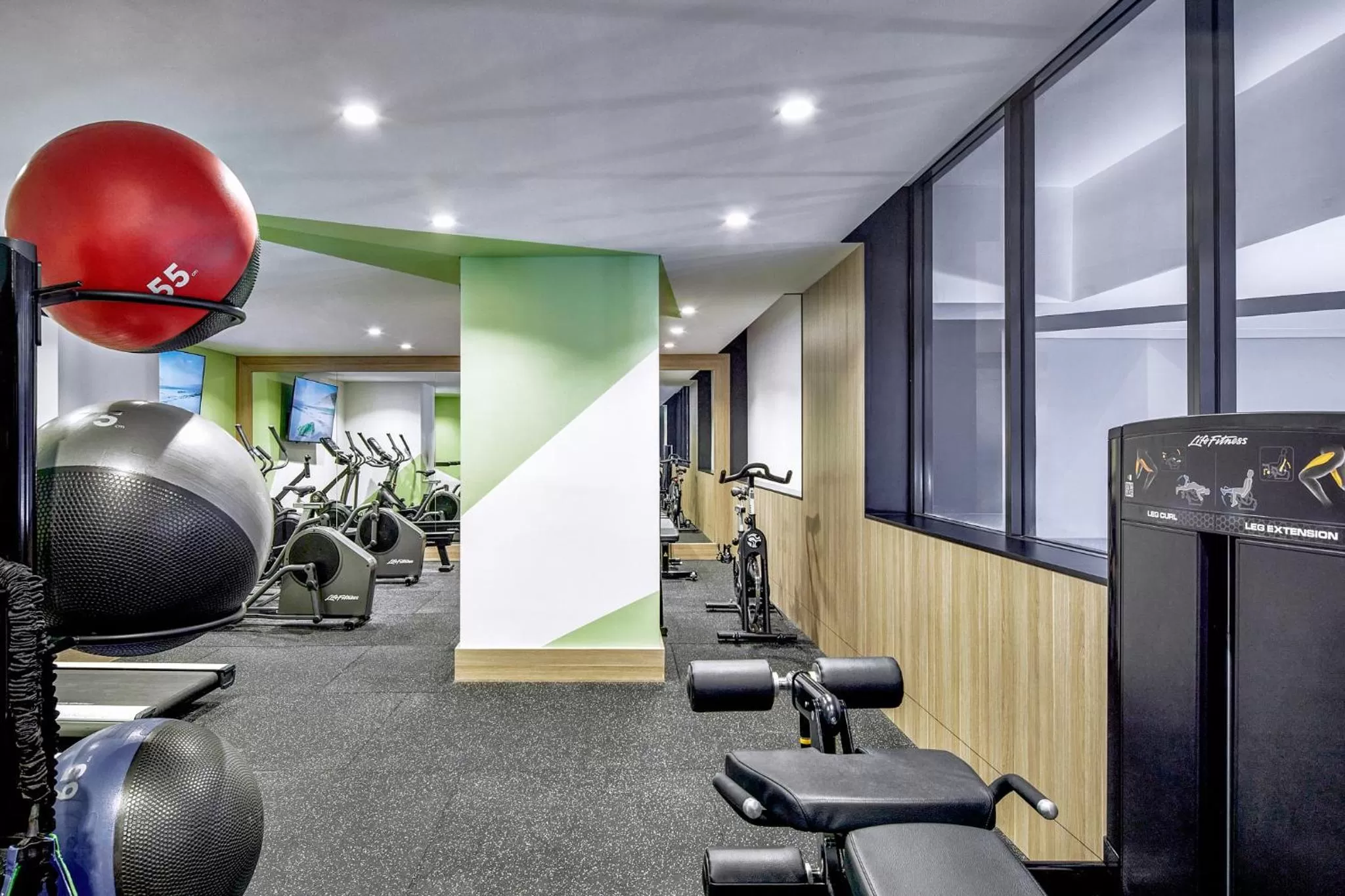 Fitness centre/facilities in Meriton Suites Pitt Street, Sydney