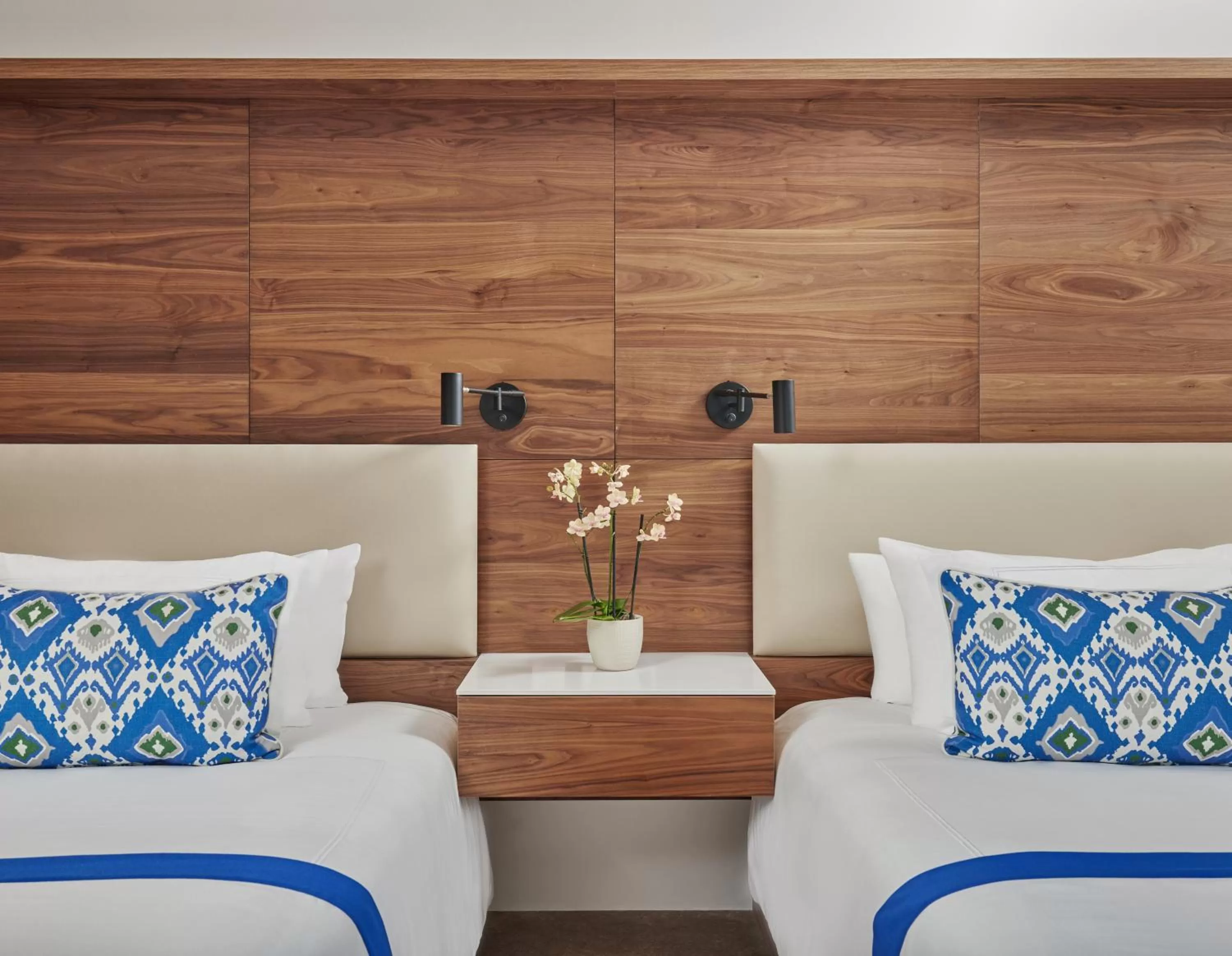 Photo of the whole room, Bed in Viceroy Los Cabos