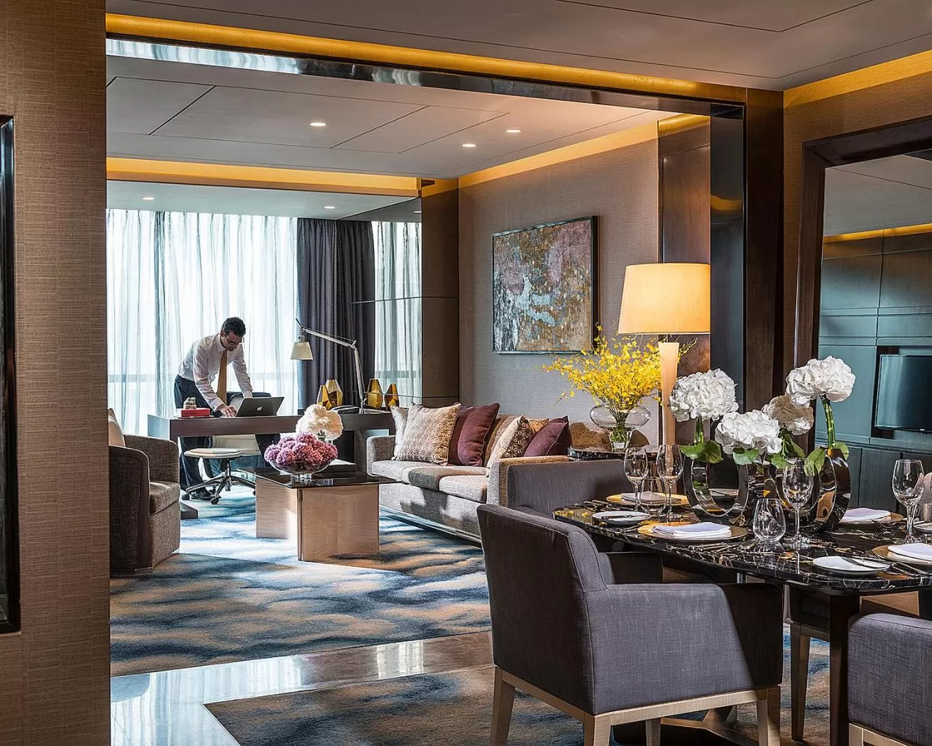 Living room in Four Seasons Hotel Shenzhen