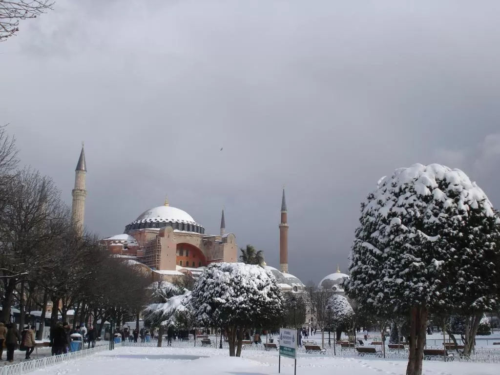 View (from property/room), Winter in Arat Apartments
