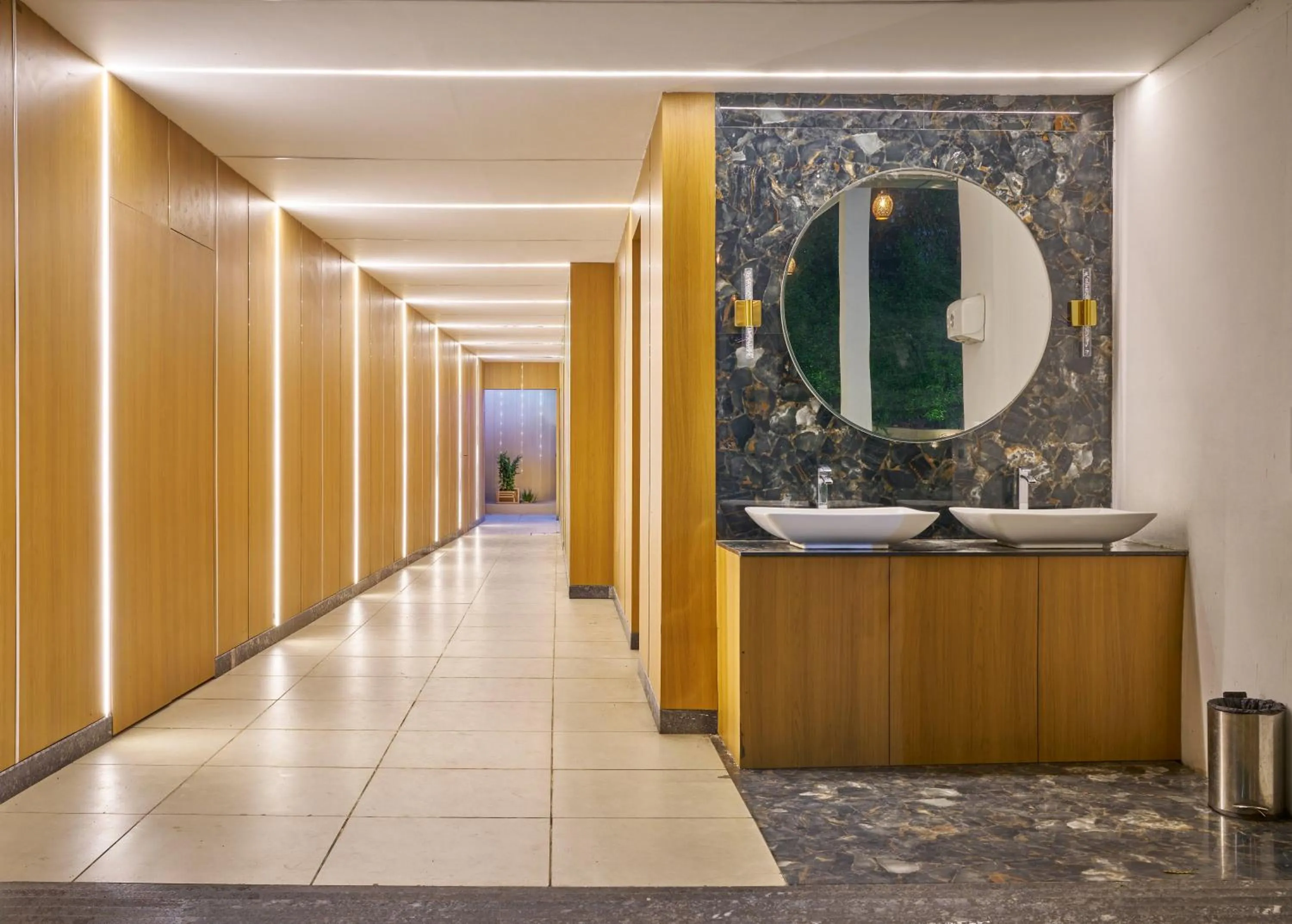 Hotel Hindusthan International, Bhubaneswar