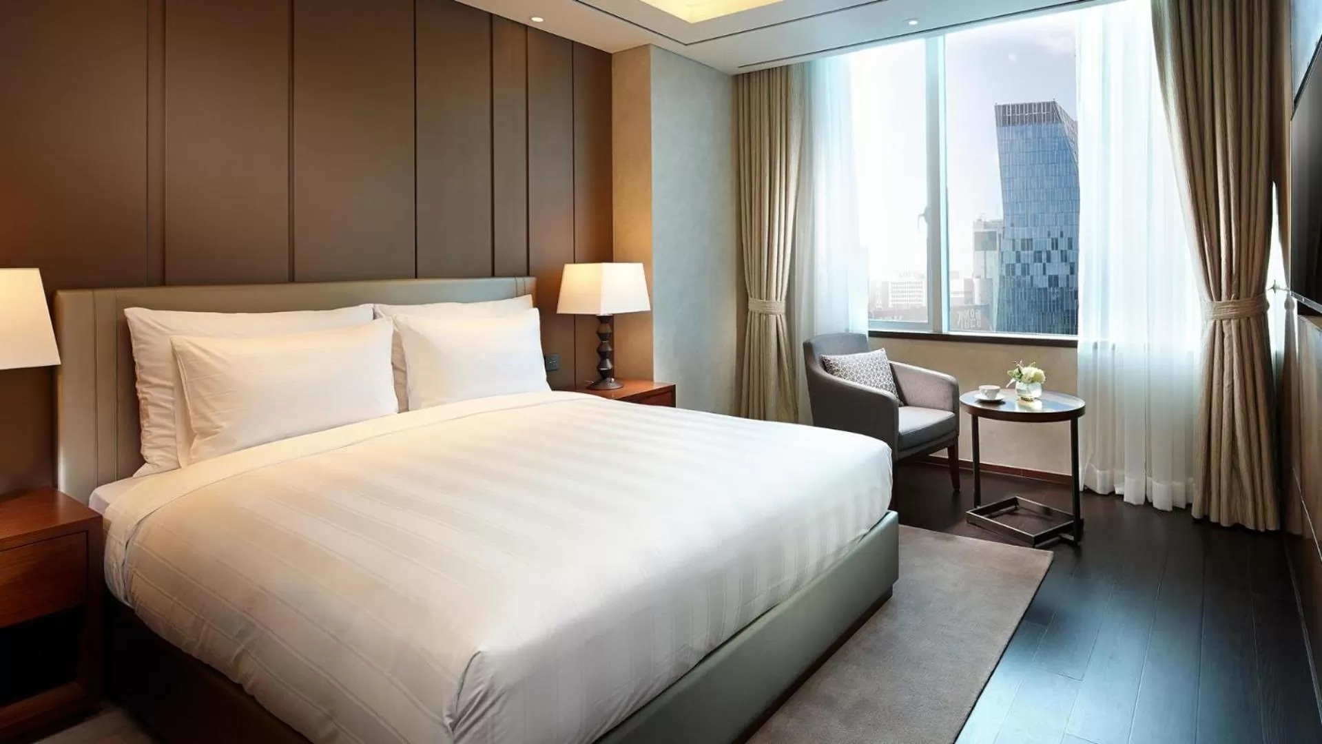 Bed in LOTTE CITY HOTEL Myeongdong