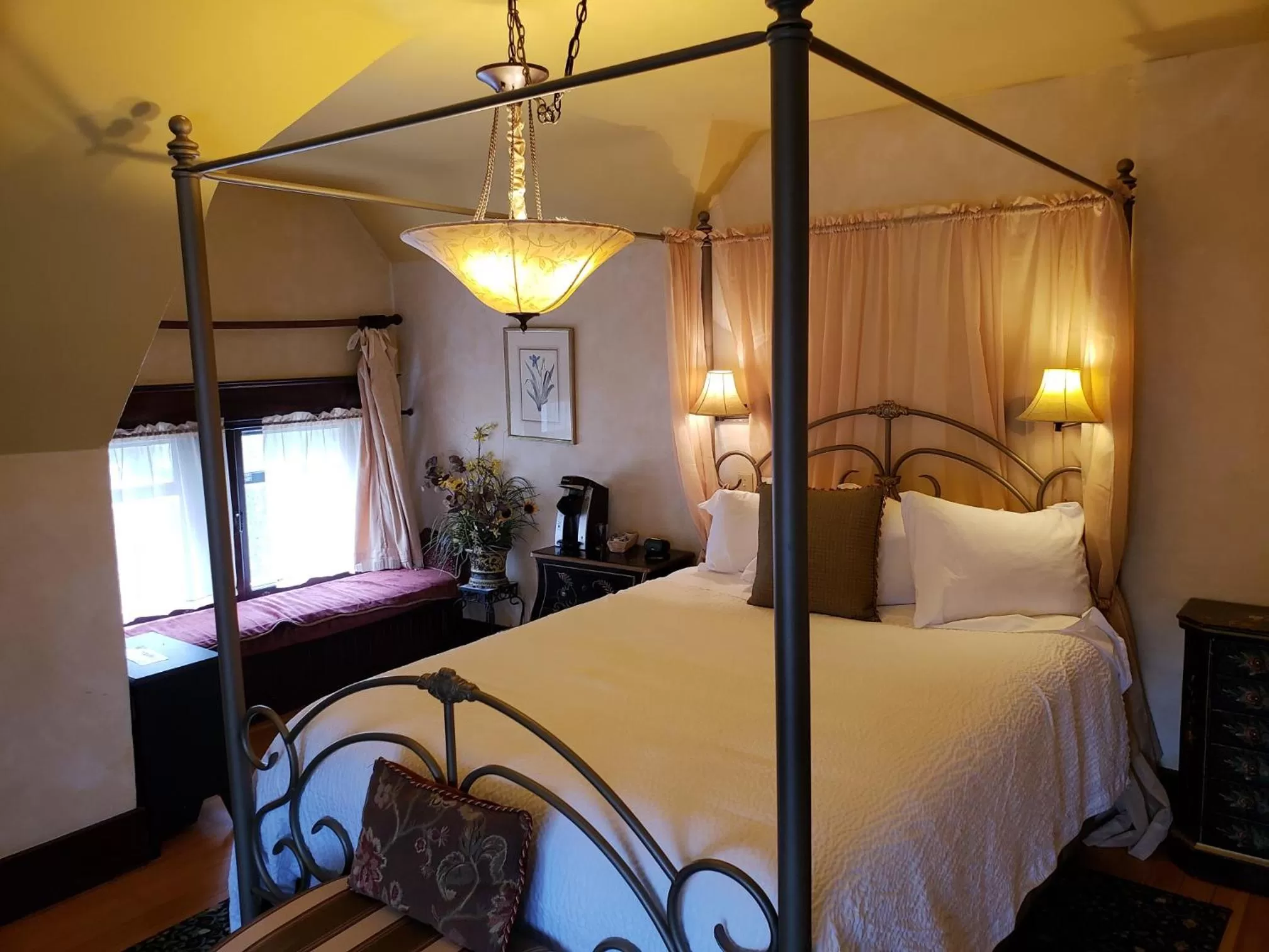 Junior Suite in Greenbriar Inn