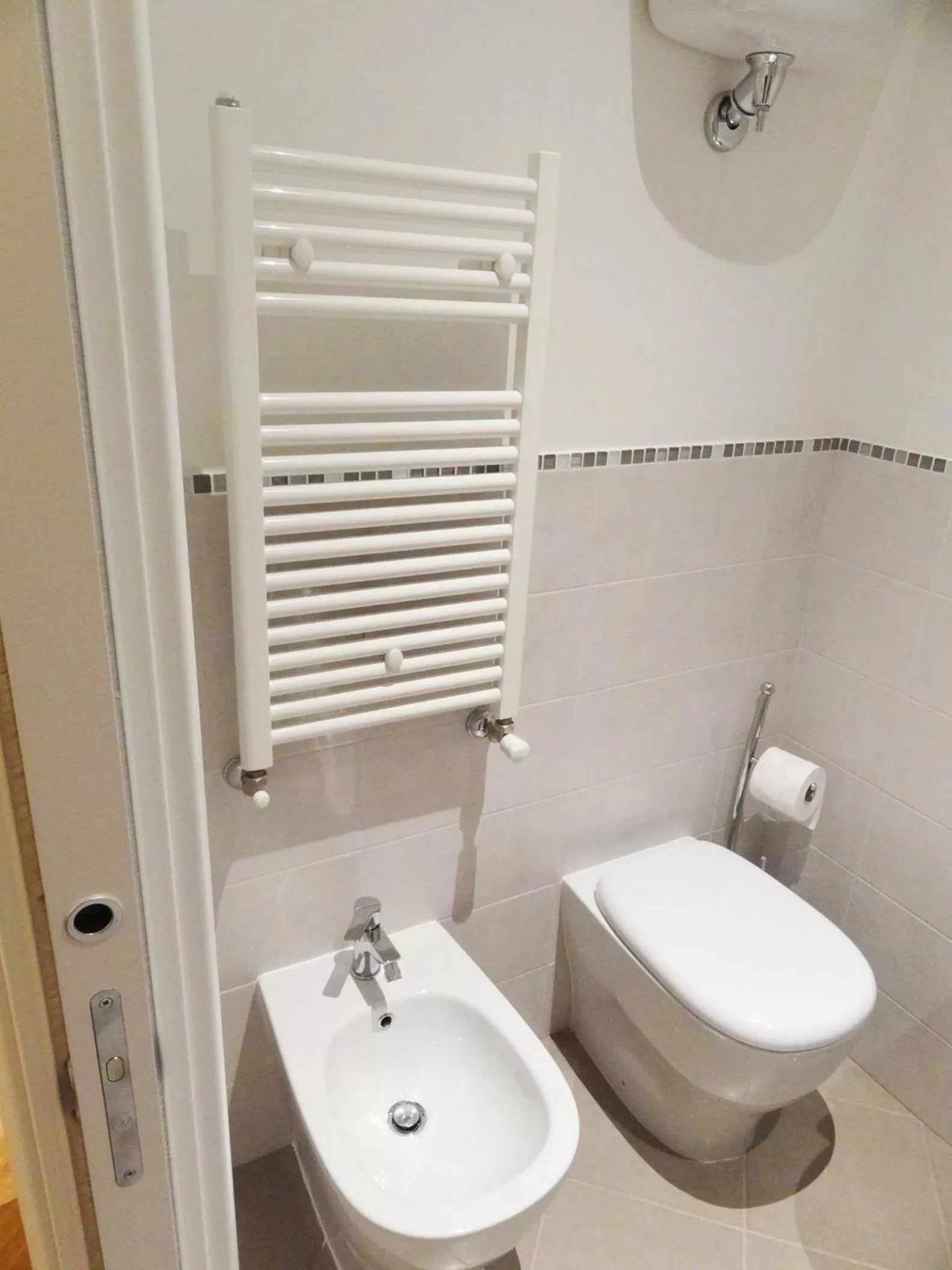 Bathroom in Bye Bye Roma Pantheon Suite