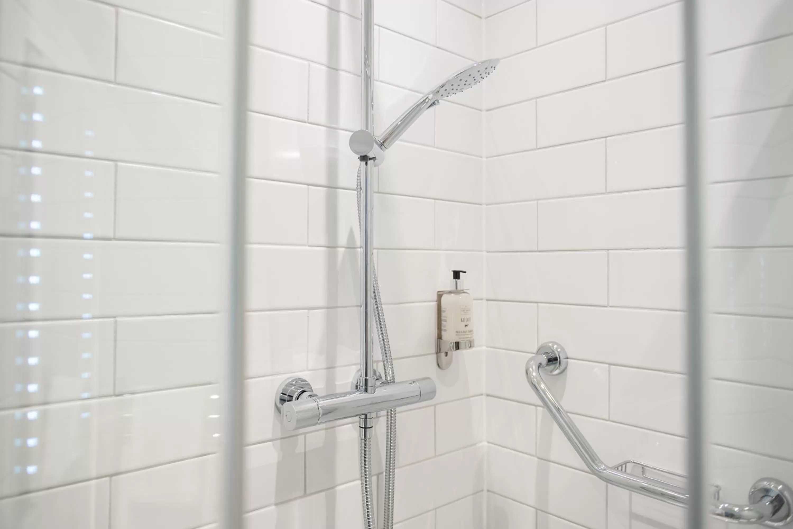 Bathroom in The Mitre by Innkeeper's Collection