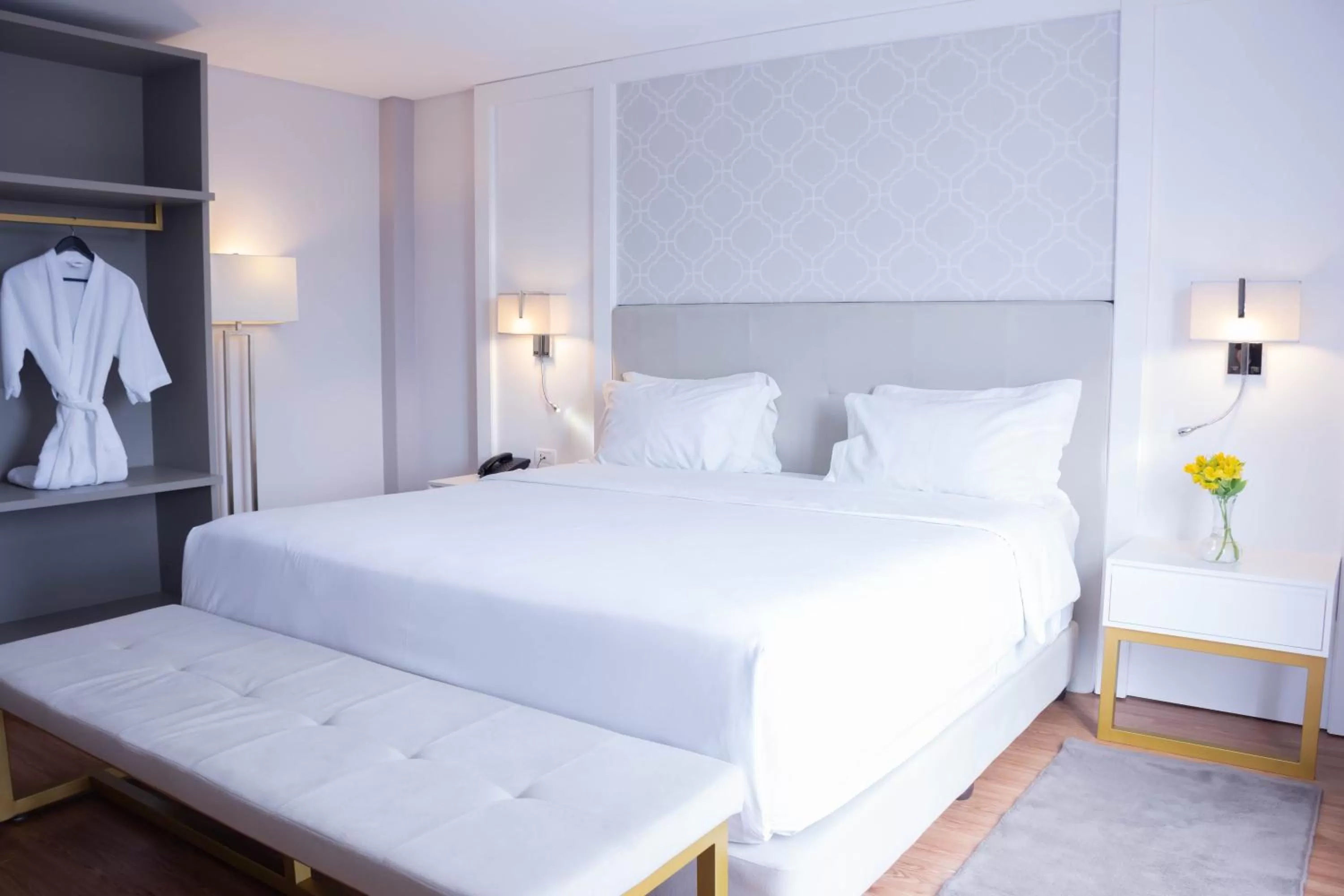 King Room with Pool View in Bisinii Boutique Hotel