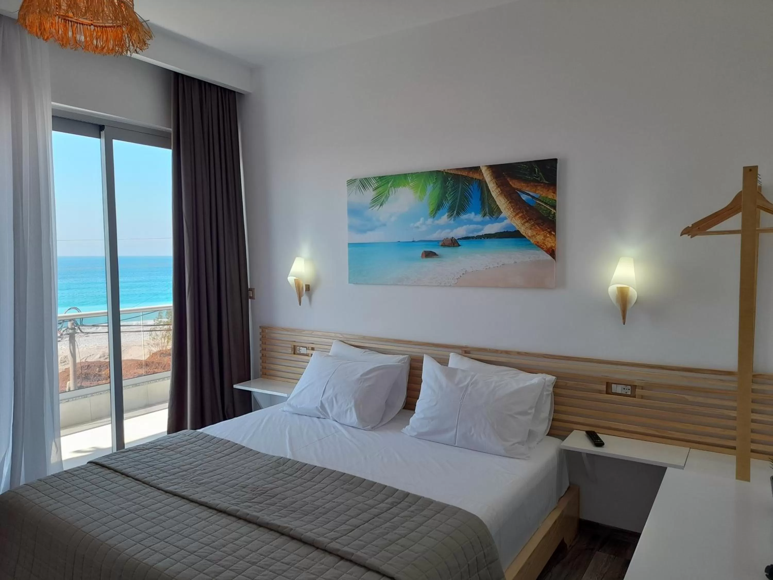 Bed in Anxhelos Hotel