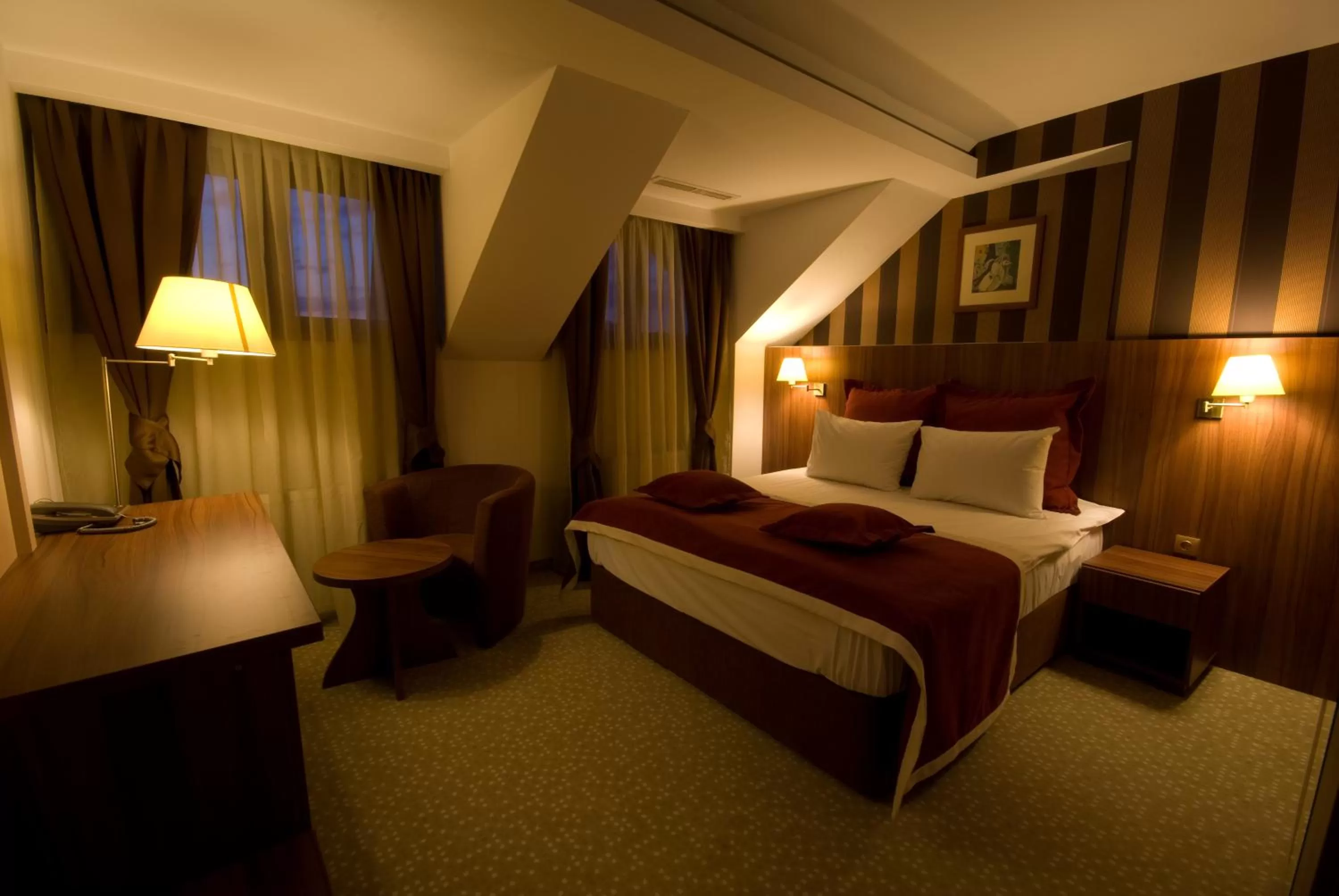 Shower, Bed in Hotel Gott