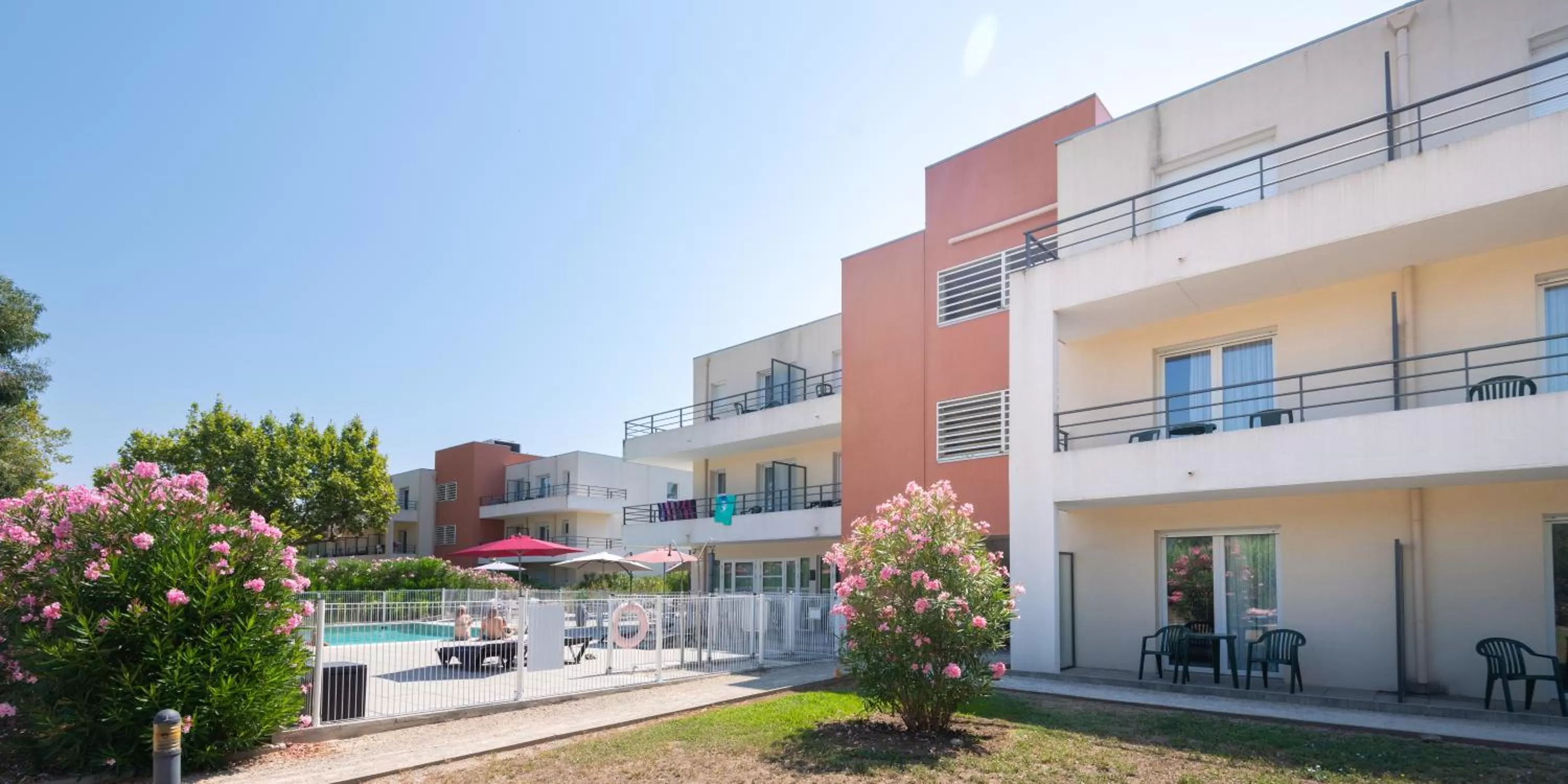 Property building in Comfort Aparthotel Cannes Mandelieu